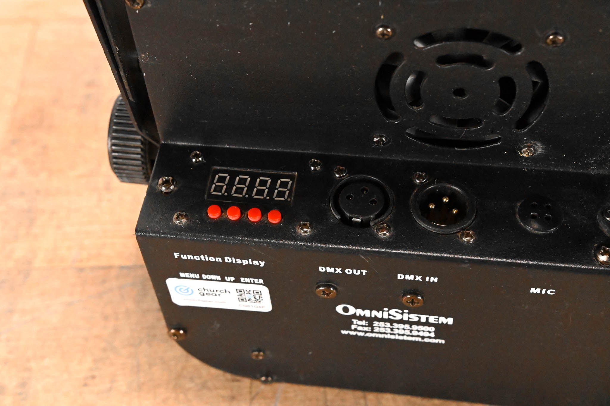 OmniSistem Thin Par Plus RGBW 6 x 10W RGBA Par Can Light