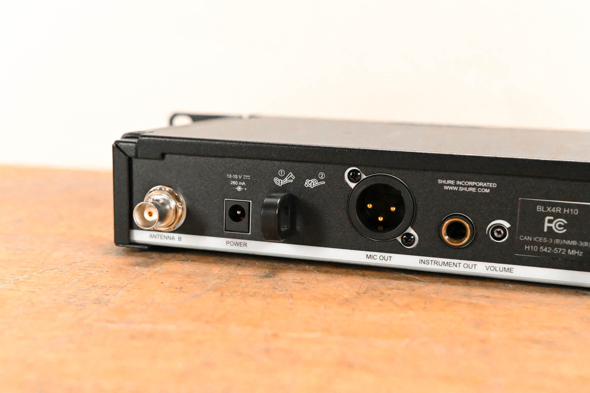 Shure BLX24R/SM58 Handheld Wireless System - H10 Band (NO POWER SUPPLY)