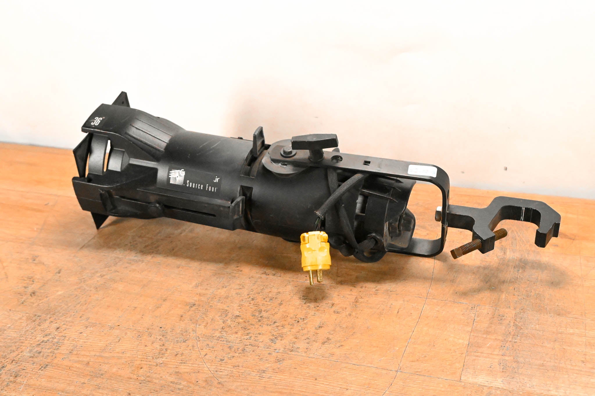 ETC Source Four Jr 36 Degree 575 Ellipsoidal Light