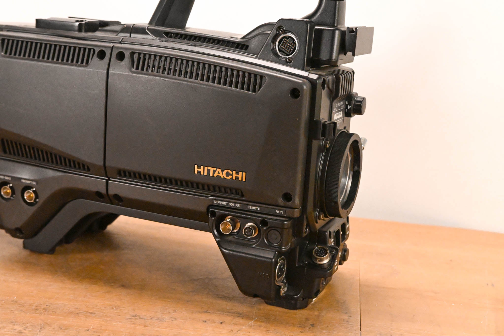 Hitachi Z-HD5000 HDTV Camera with CA-HF1000 Camera Adaptor