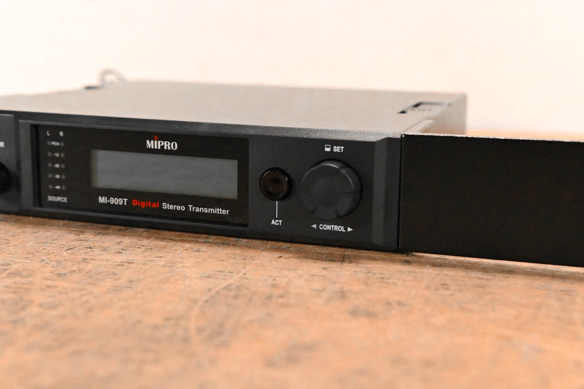 Mipro MI-909T UHF Digital Stereo Transmitter - 5E Band