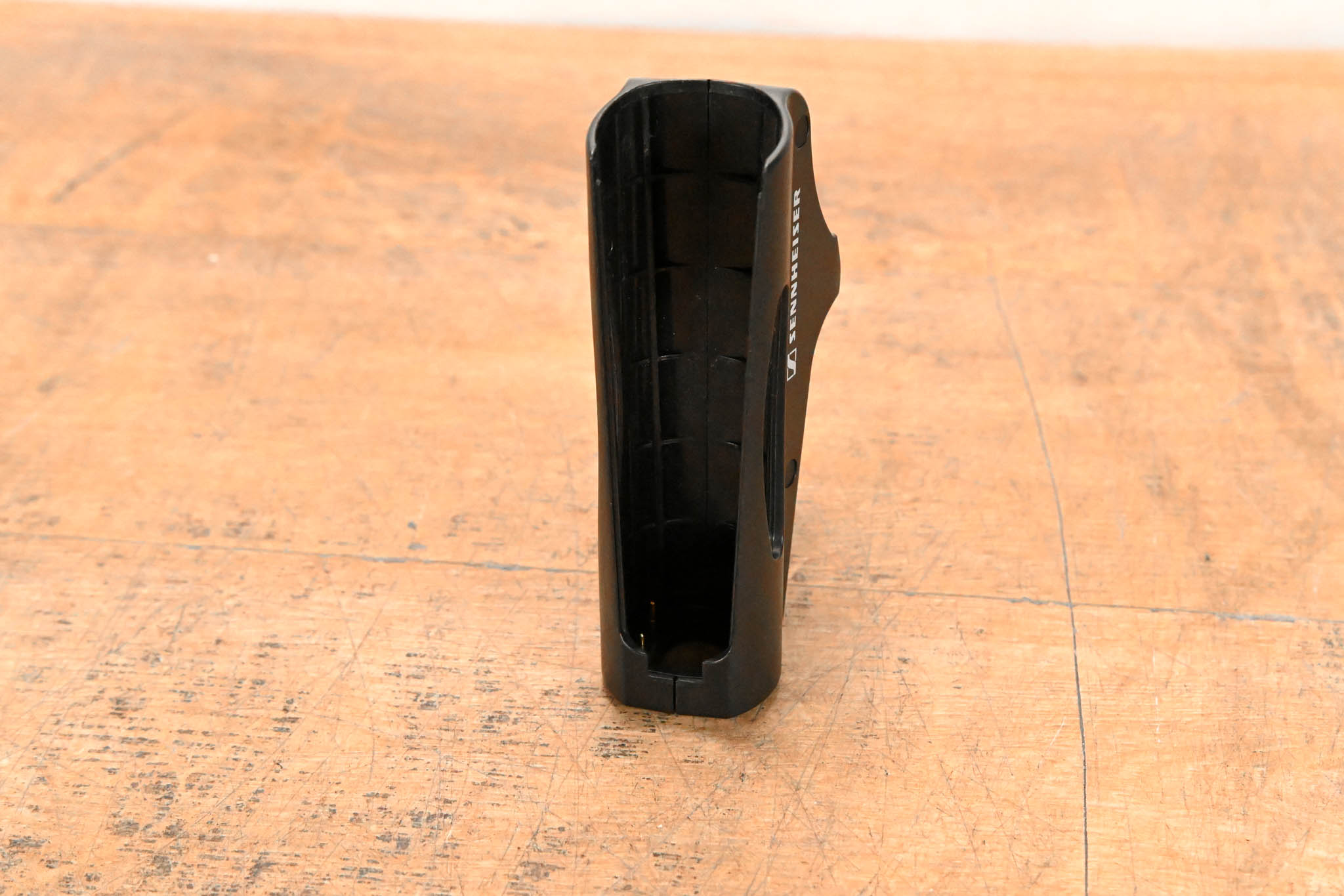 Sennheiser LA 2 Charging Adapter