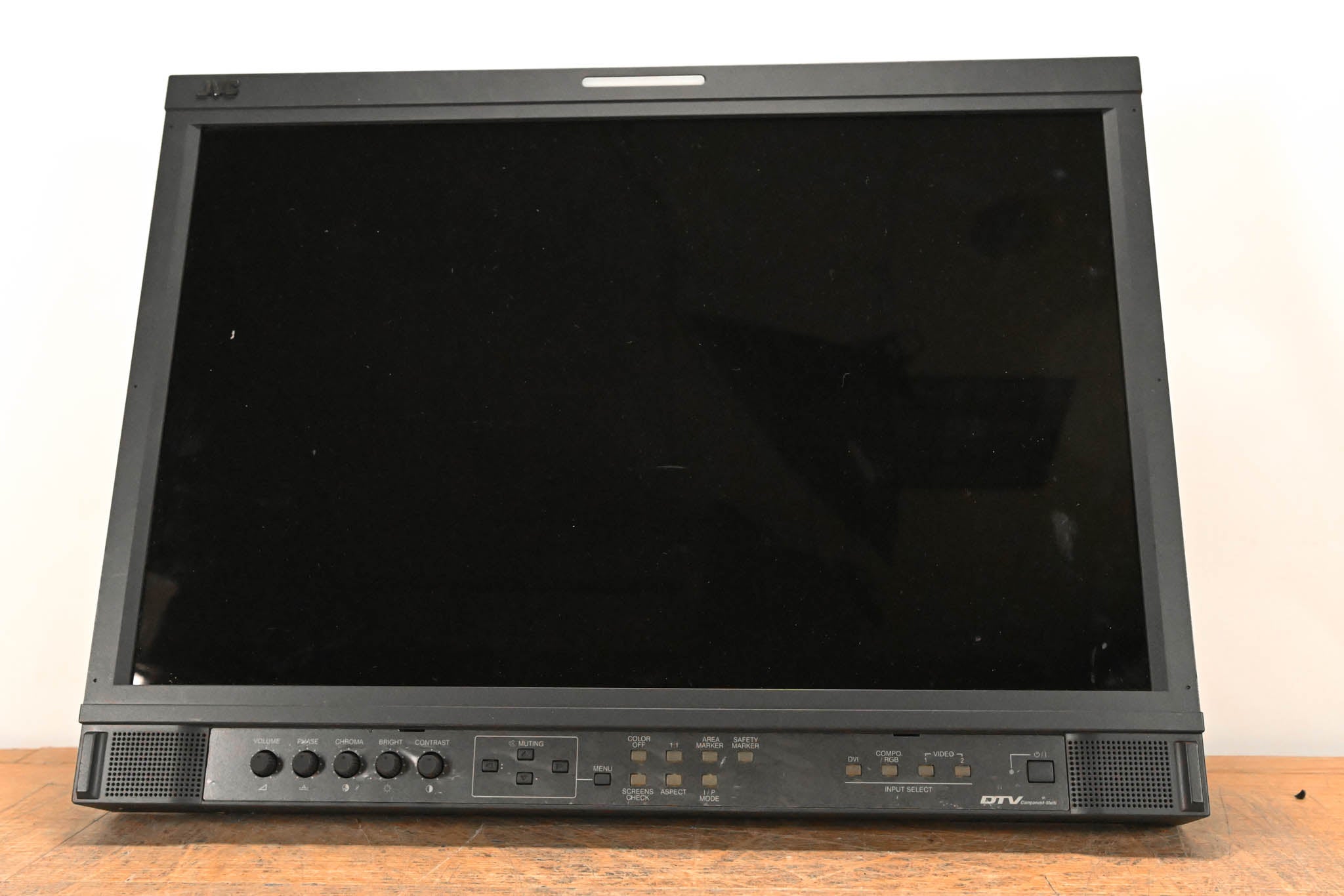 JVC DT-V20L1 20-inch HD Multi-Format Studio Monitor