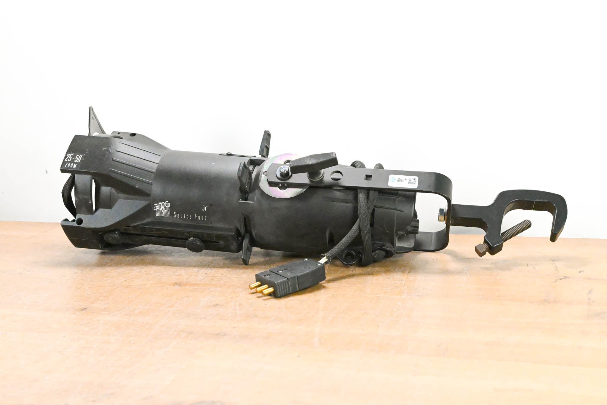 ETC Source Four Jr 25-50 Degree Zoom 575 Ellipsoidal Light