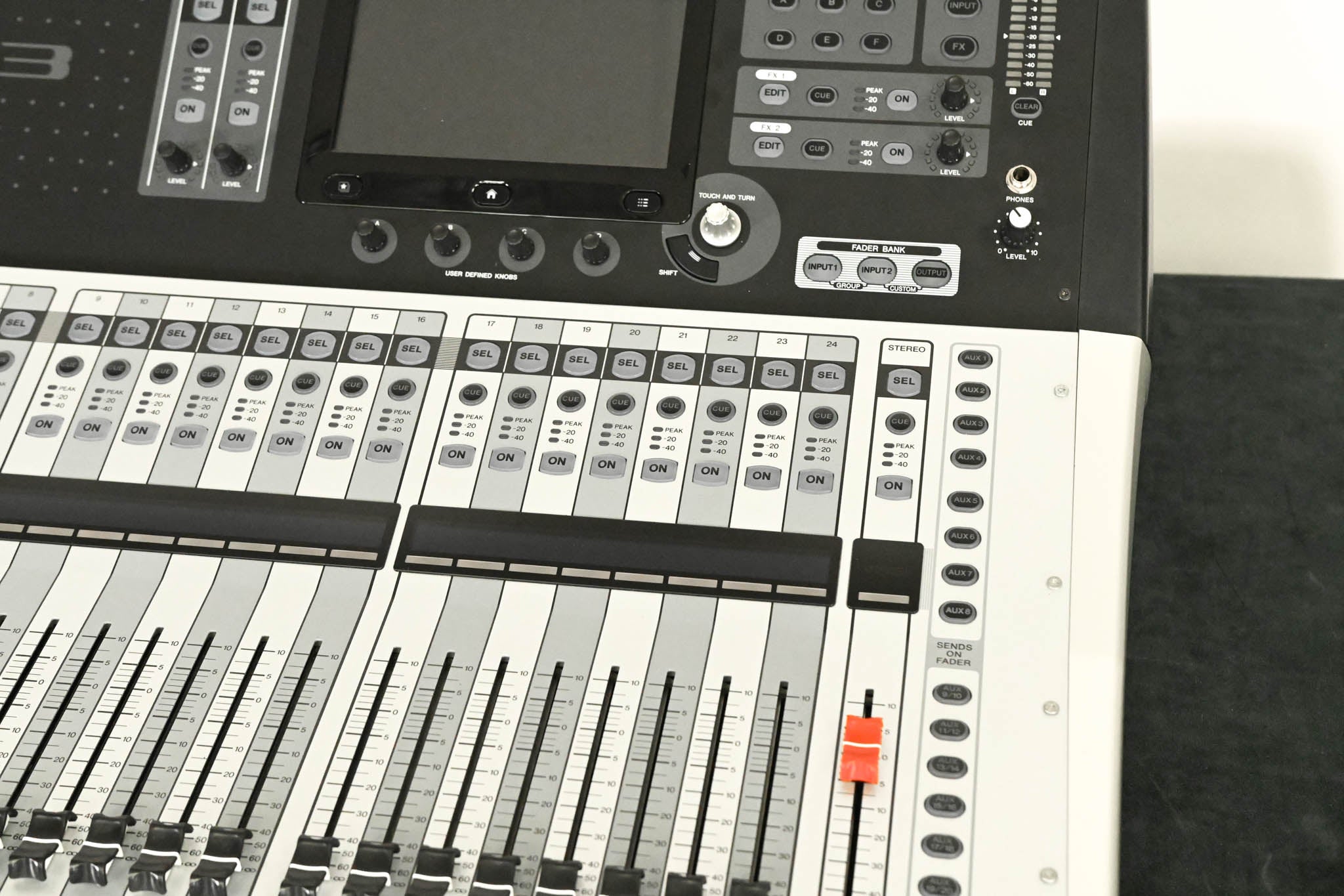 Yamaha TF3 24-Channel Digital Audio Mixer