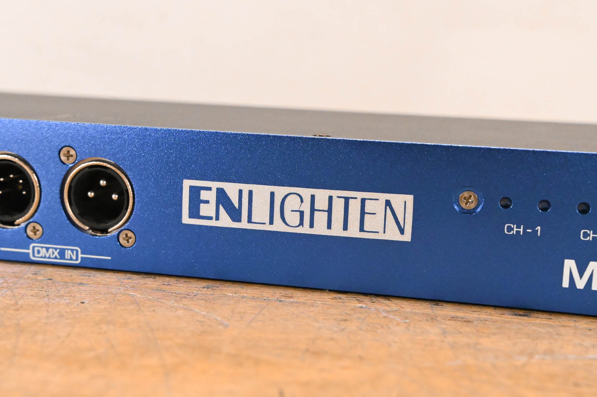 MEGA-LITE MC1040 Enlighten Splitter DMX Lighting Control