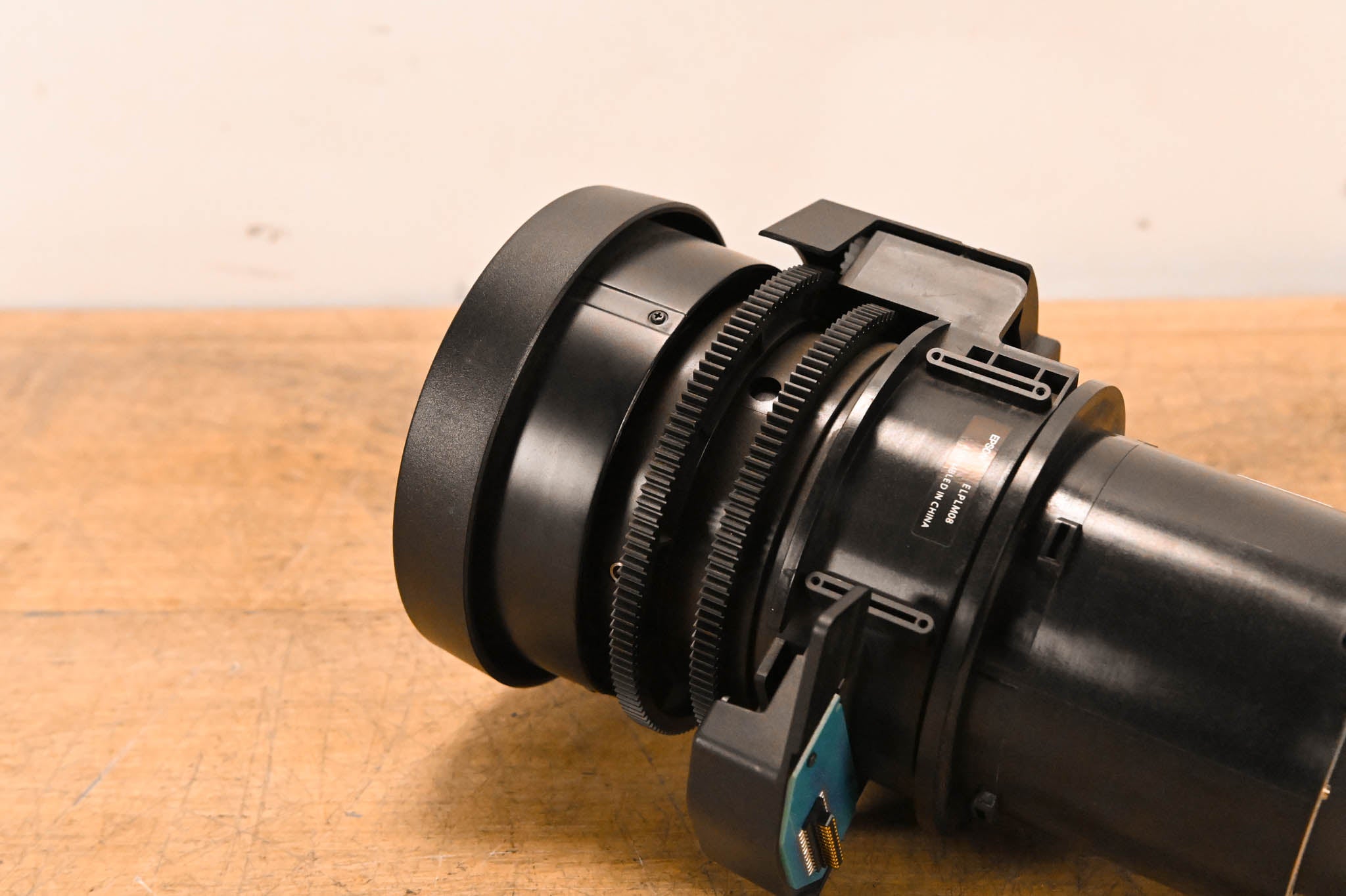 Epson ELPLM08 Middle-Throw Zoom Lens for Select Epson Projectors