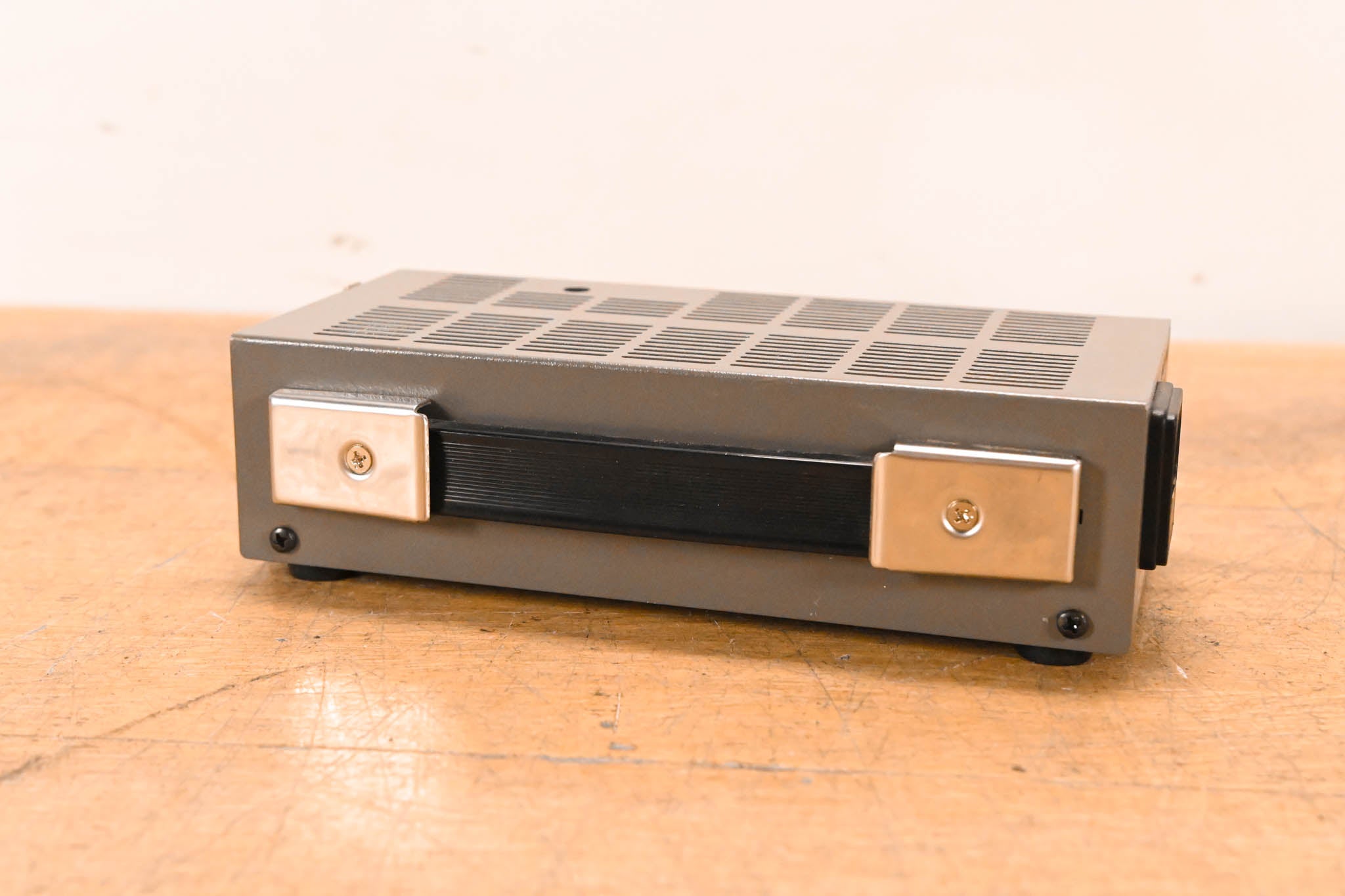 IDX System Technology IA-60a Single-Channel DC Power Supply