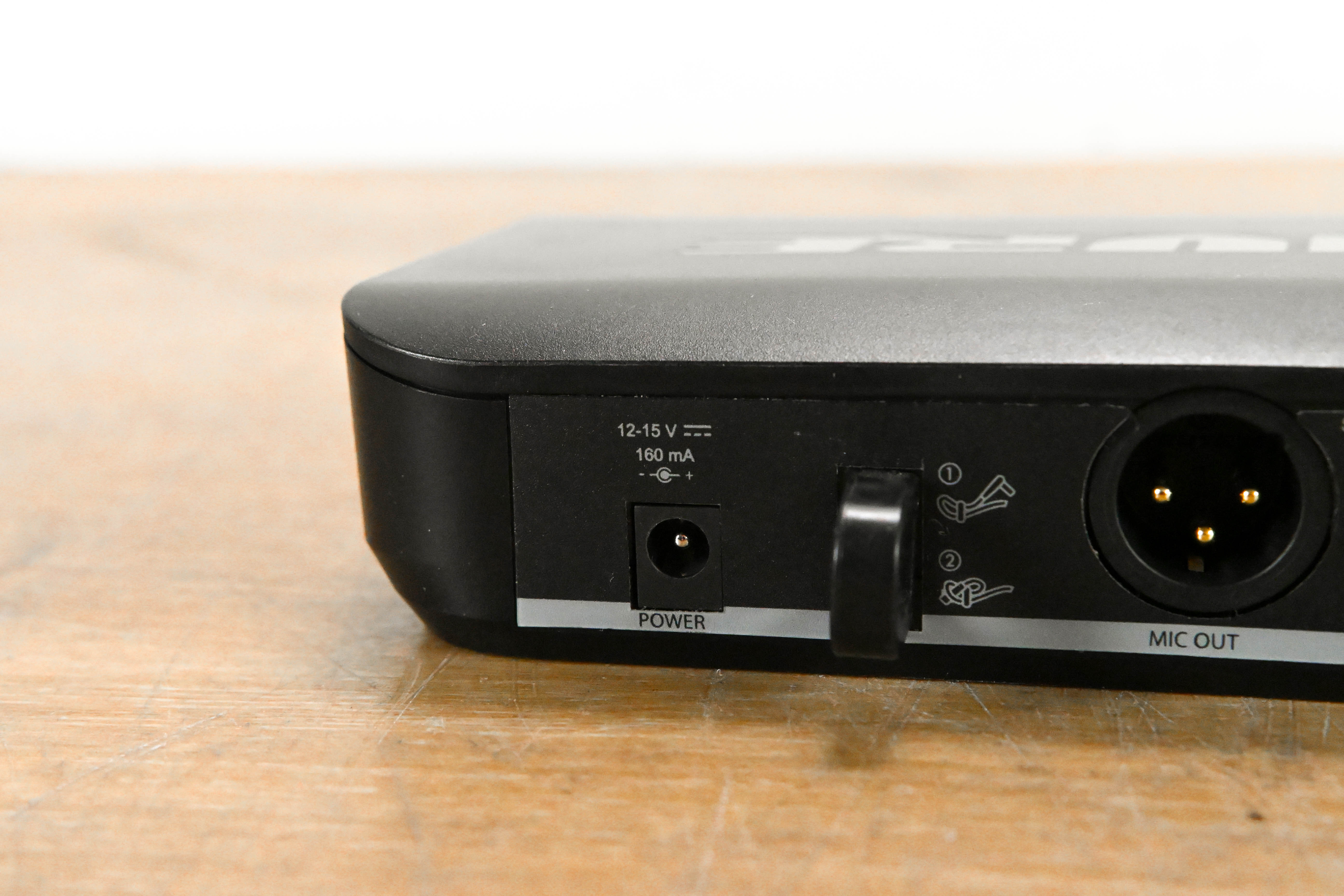 Shure BLX24/PG58 Handheld Wireless System - J10 Band (NO POWER SUPPLY)