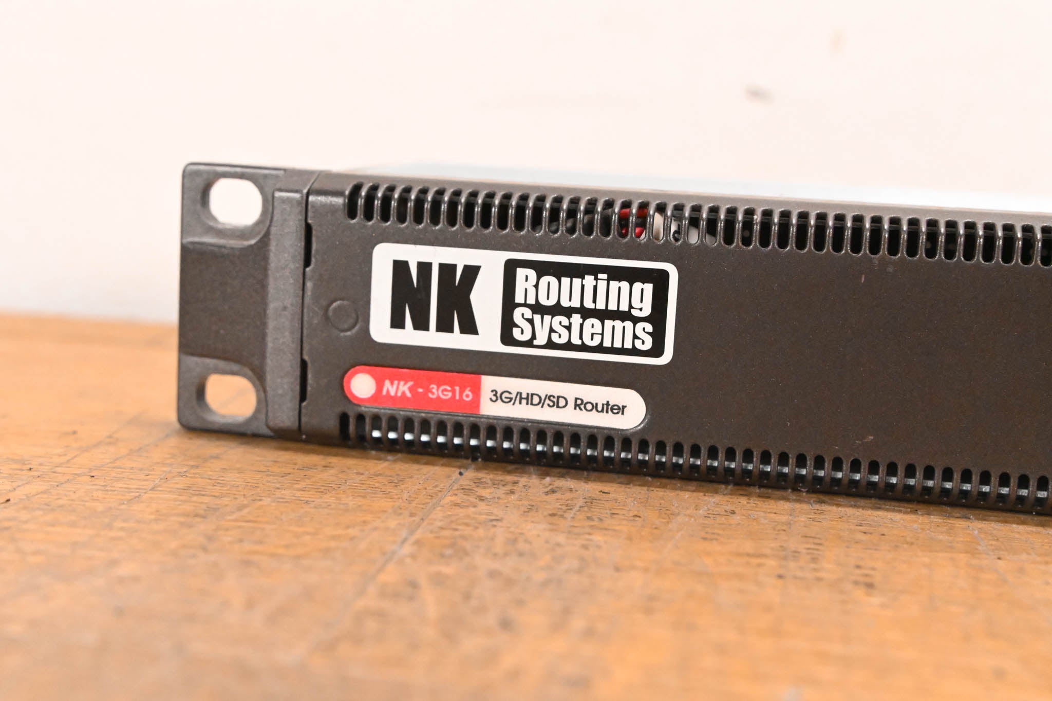 Ross NK-3G16 16 × 16 3G/HD/SD SDI Utility Router (NO POWER SUPPLY)