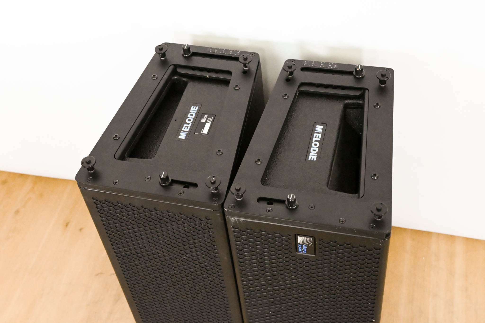 Meyer Sound M'elodie High-Power Curvilinear Array Loudspeaker (PAIR)