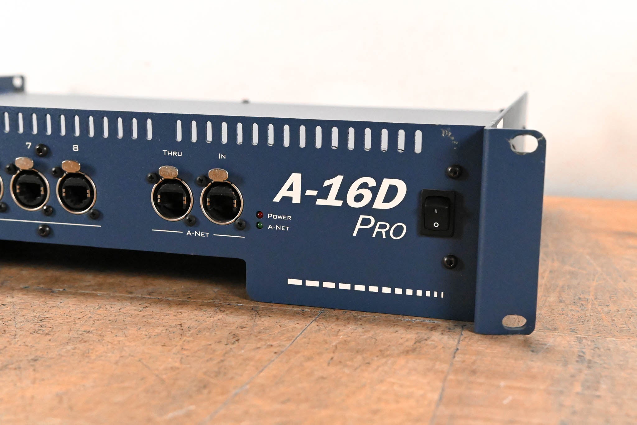 Aviom A-16D Pro A-Net Distributor