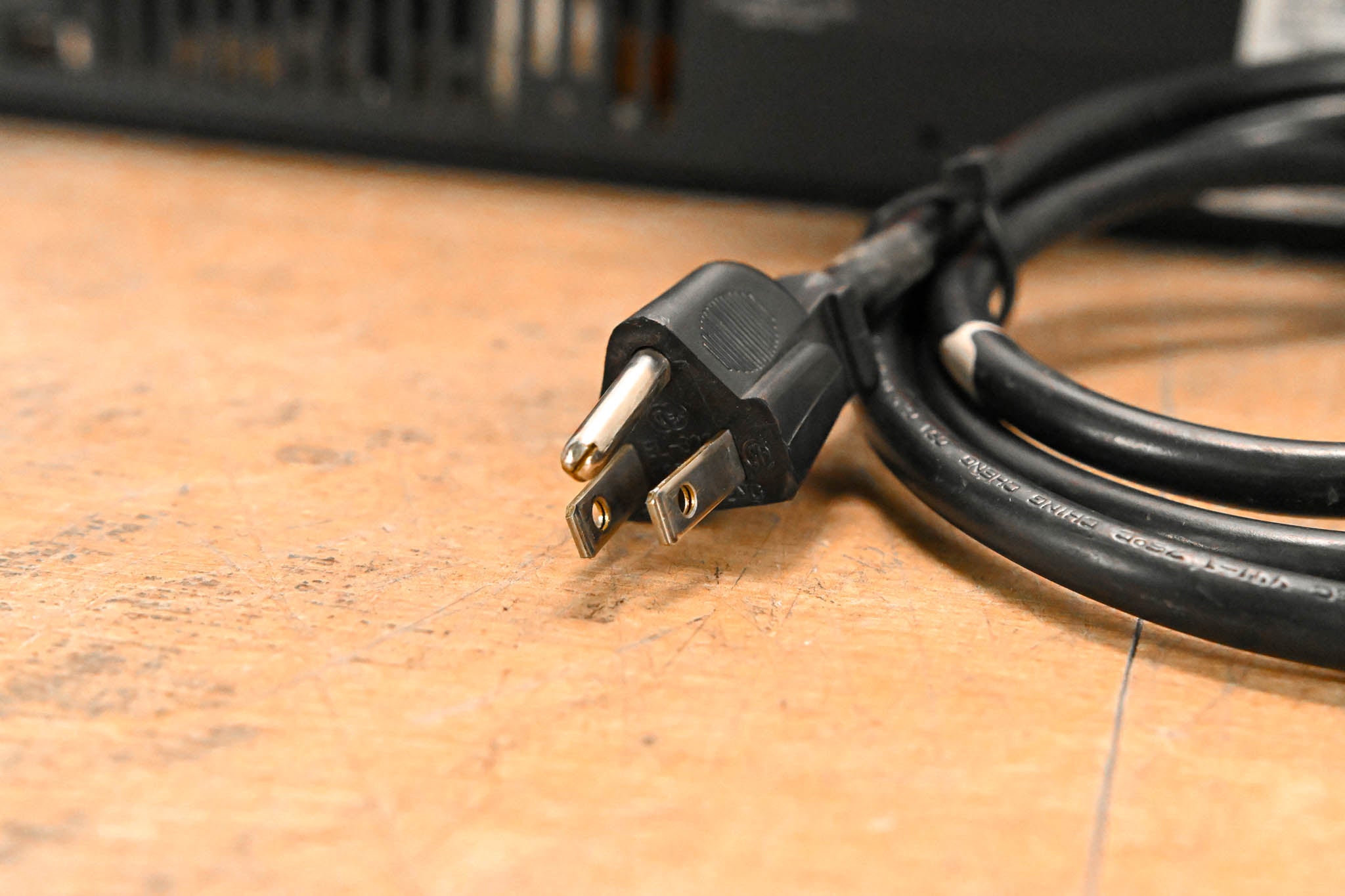 QSC Model 1400 2-Channel Power Amplifier