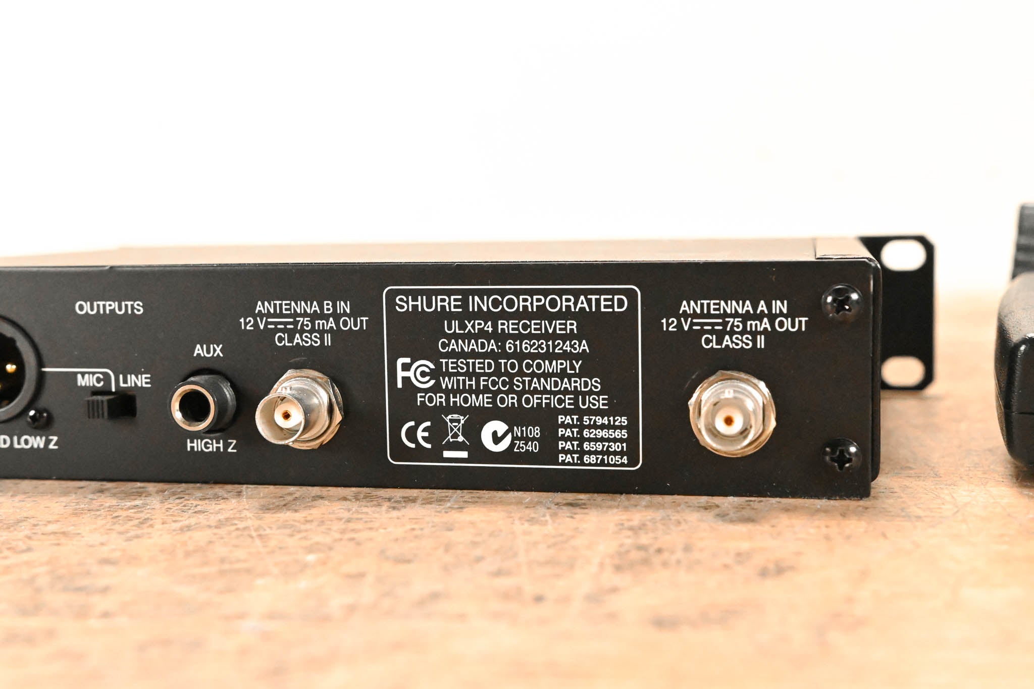 Shure ULXP14 Bodypack Wireless System - J1 Band: 554-590 MHz