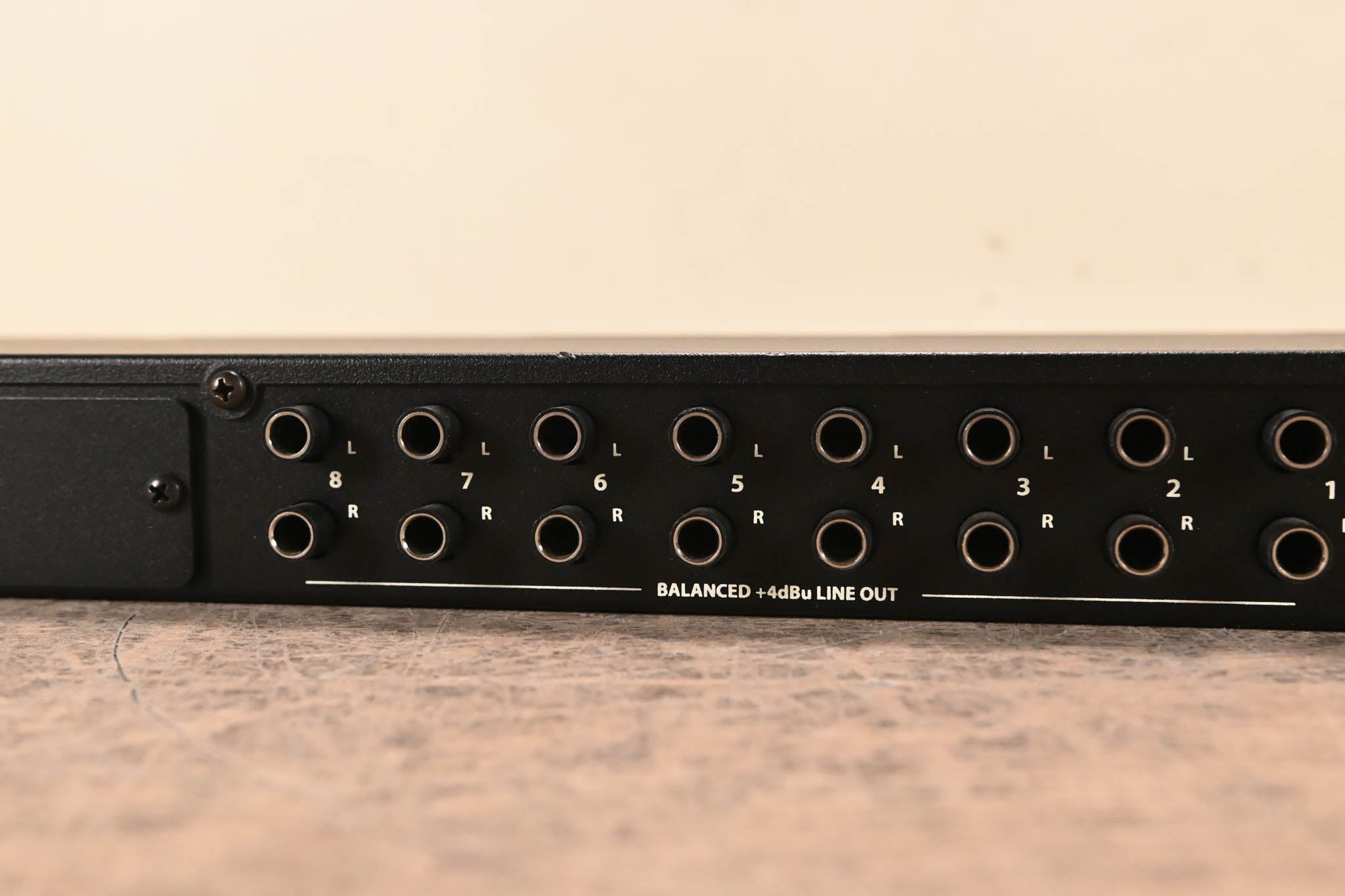 Digital Audio Labs Livemix DA-816 Analog Output Unit (NO POWER SUPPLY)
