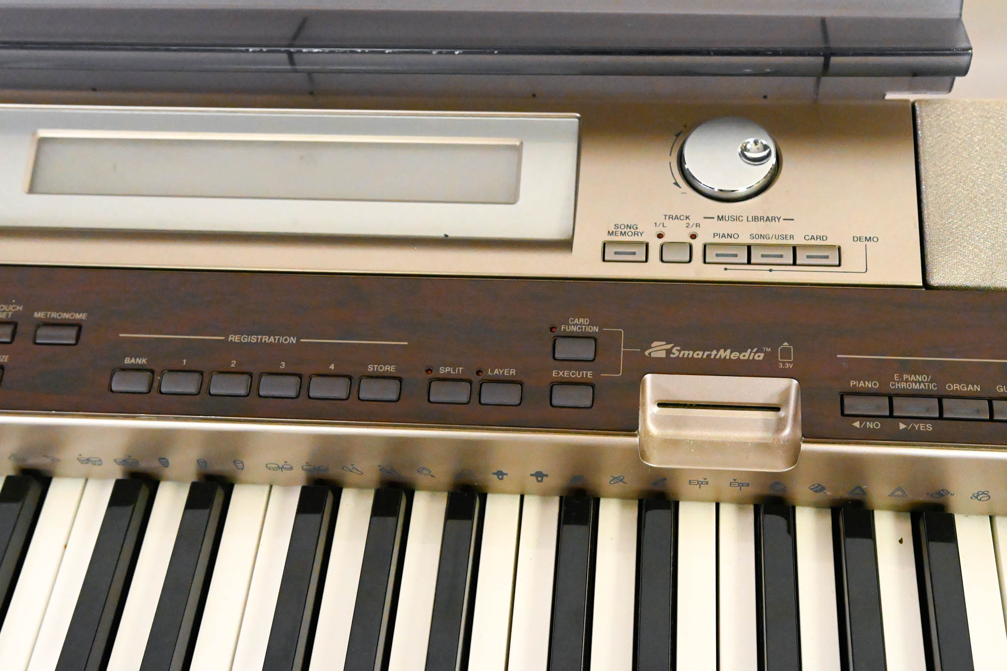 Casio PX-400R 88-Key Privia Digital Piano w/ Stand (NO POWER SUPPLY)