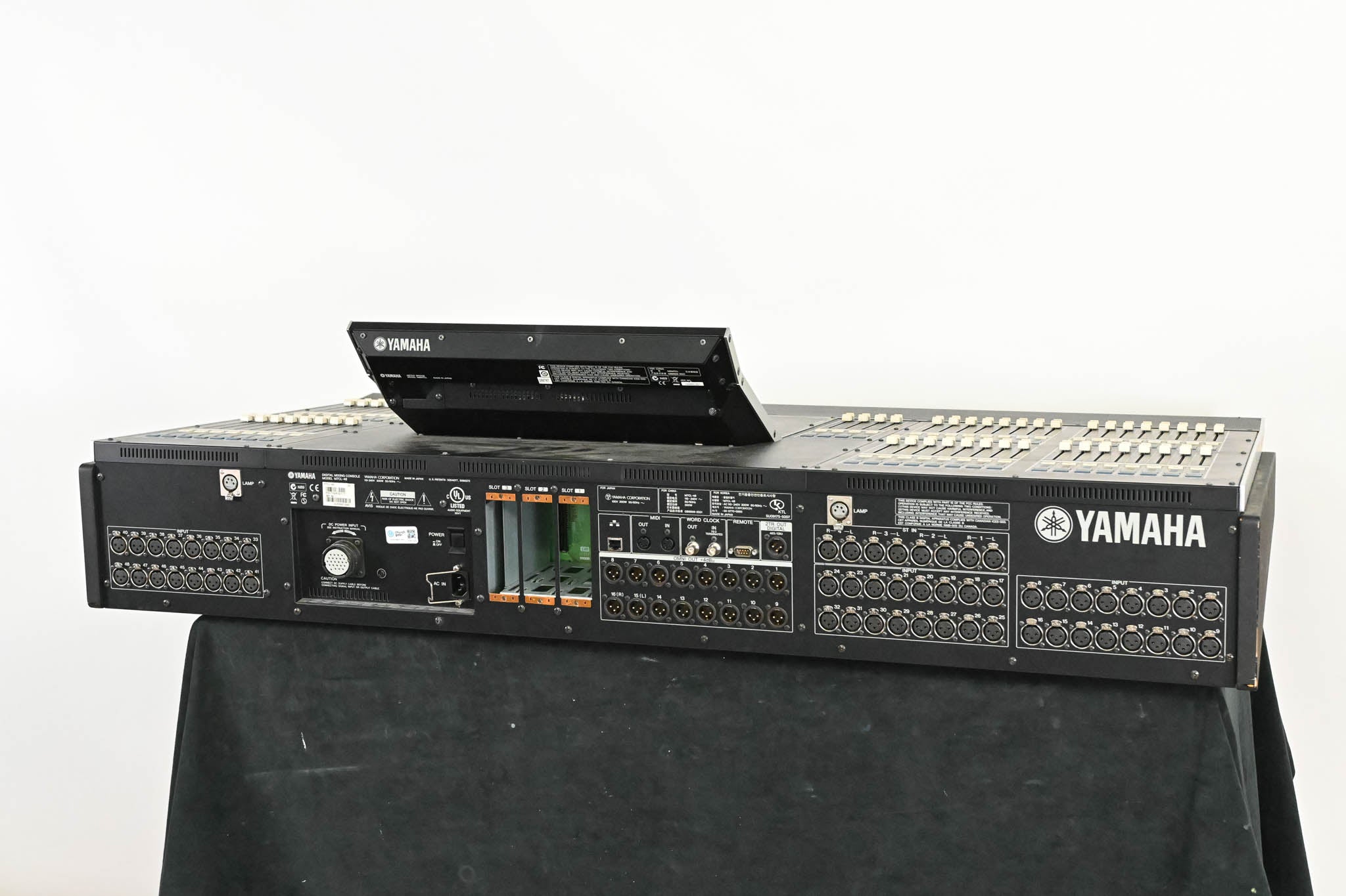 Yamaha M7CL-48 48-Channel Digital Audio Mixing Console