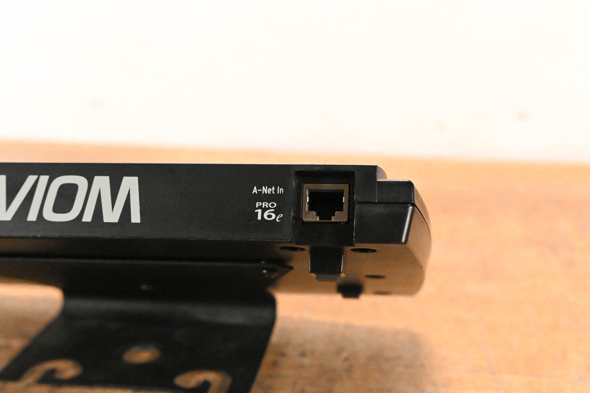 Aviom A320 16-Channel Personal Mixer