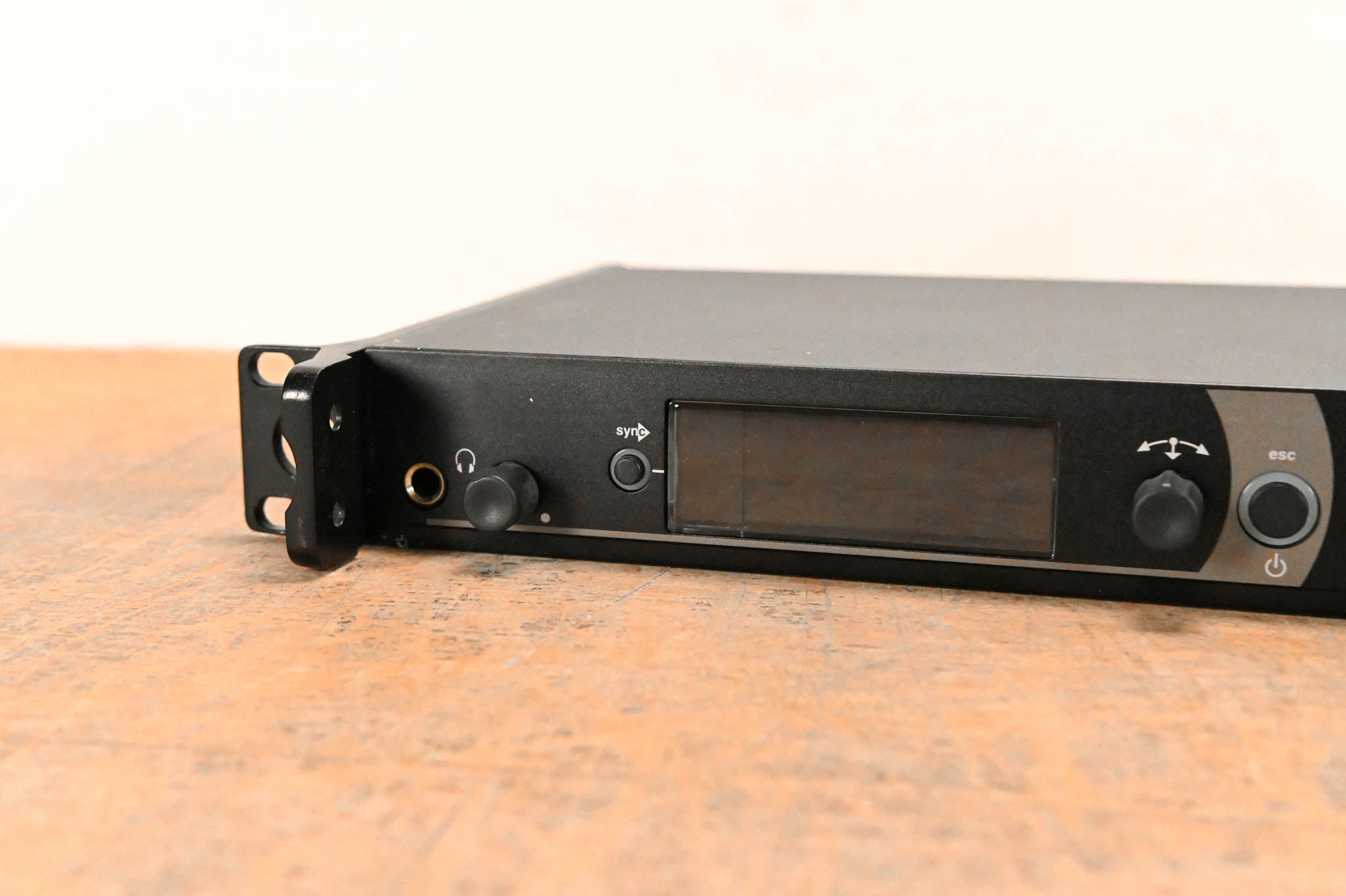 Sennheiser EM 2050 Dual-Channel Wireless Receiver Aw Range: 516-558 MHz