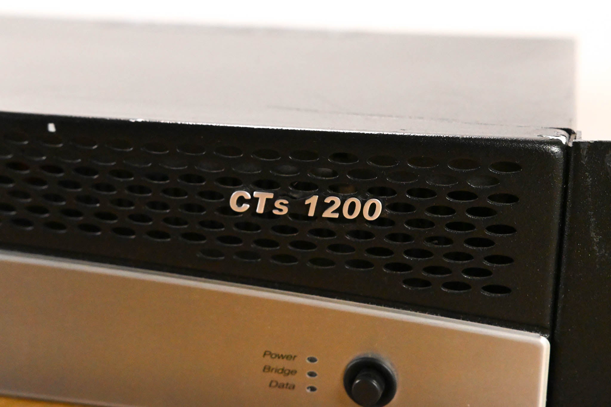 Crown CTs 1200 Two-Channel 600W Power Amplifier