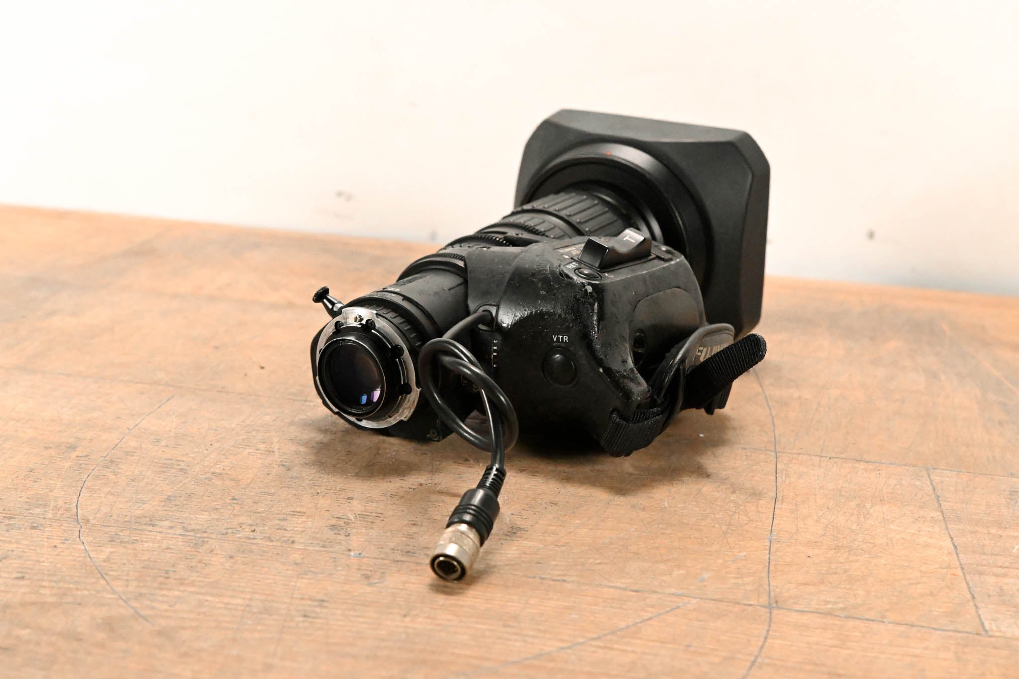 Fujinon A8.5x5.5BEVM-28B 20x Zoom 2/3" ENG Broadcast Lens