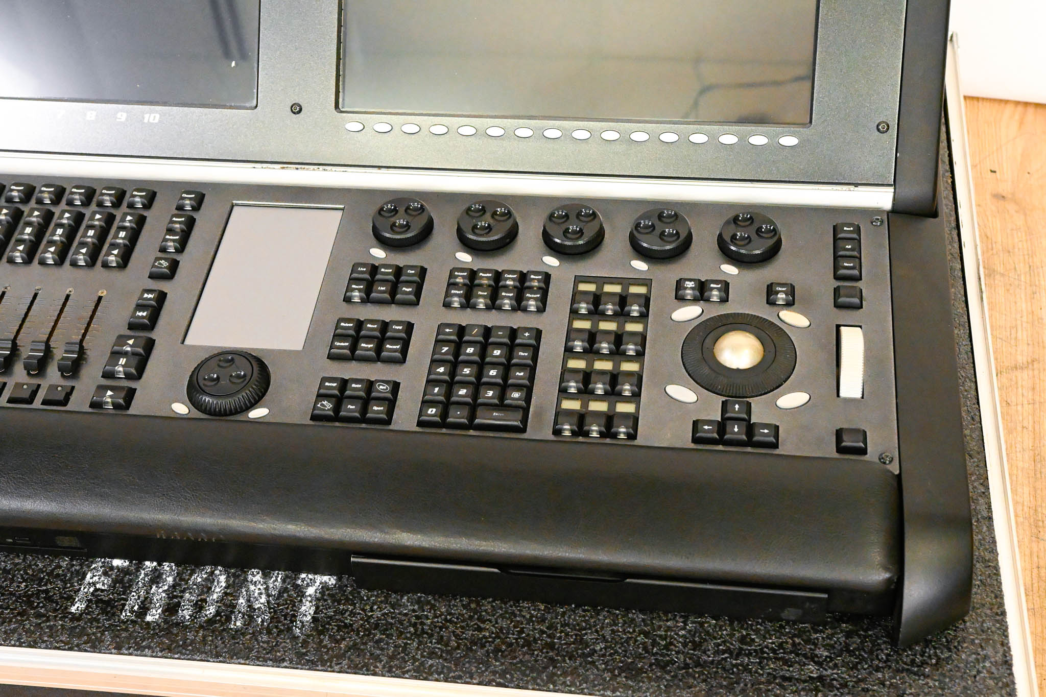 High End Systems Hog 4 Lighting Control Console with Road Case