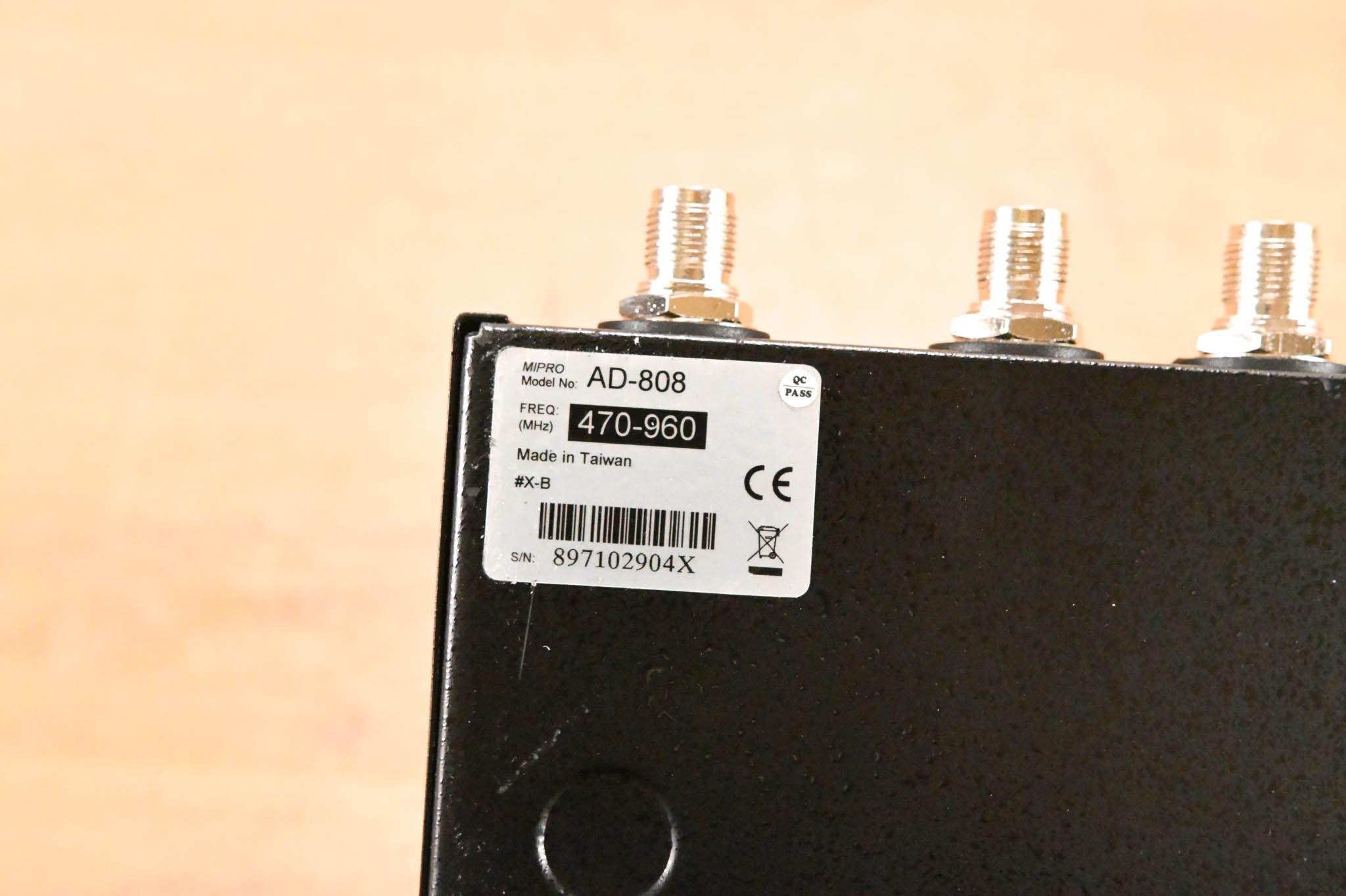 Mipro AD-808 UHF 4-Channel Antenna Combiner 470-960 MHz (NO PSU)
