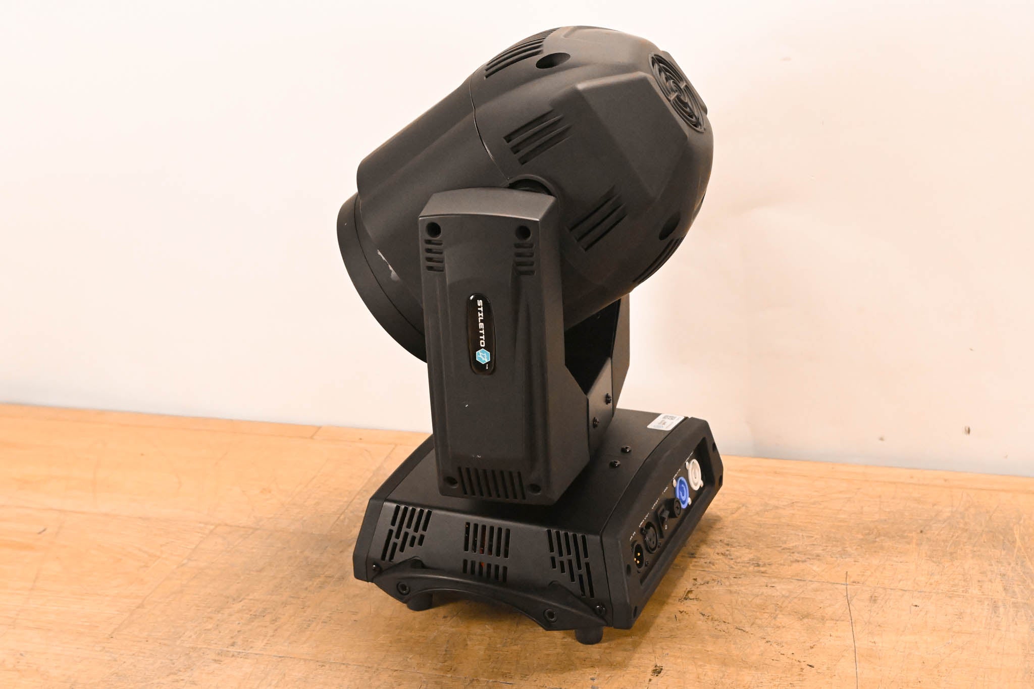 Blizzard Lighting Stiletto i7 RGBW LED Moving Head Wash Light