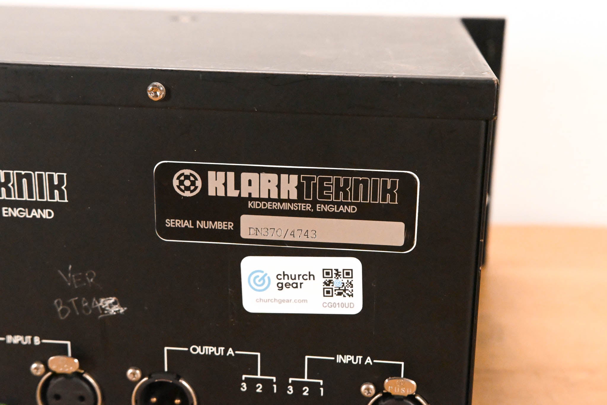 Klark Teknik DN370 Dual-Channel 30-Band 1/3 Octave Graphic Equalizer
