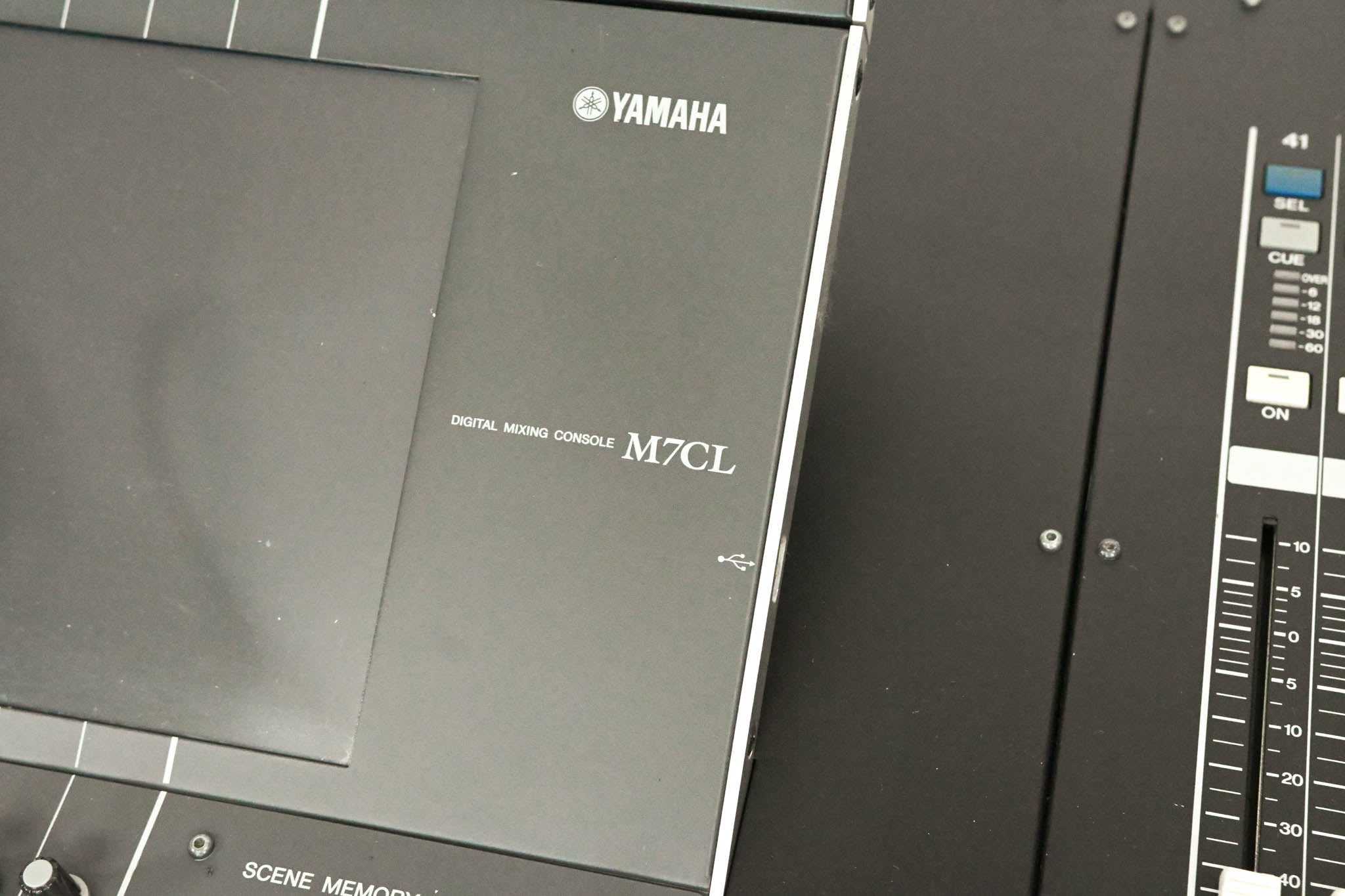 Yamaha M7CL-48 48-Channel Digital Audio Mixing Console with Road Case