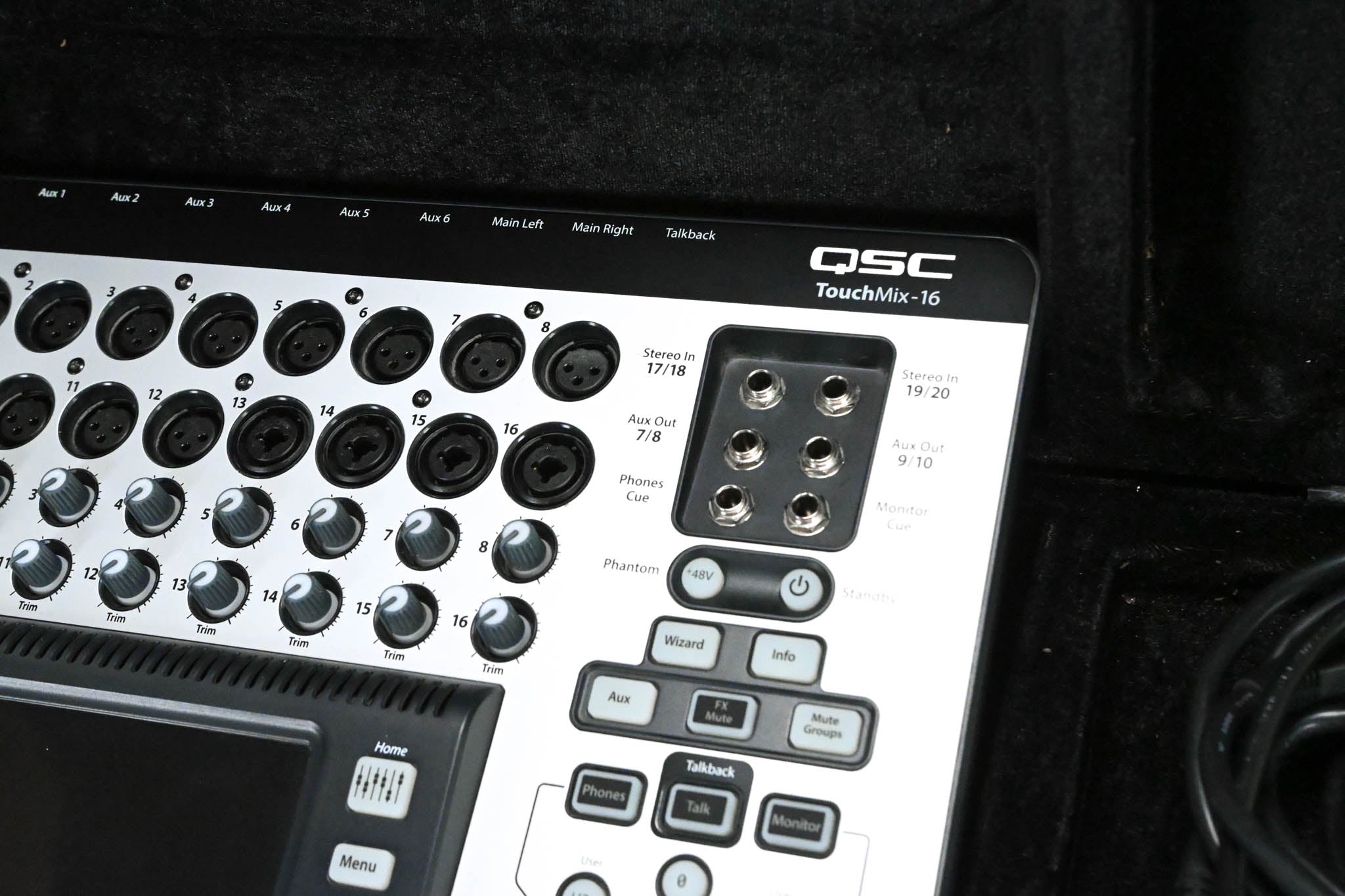 QSC Touchmix-16 Compact Digital Mixer
