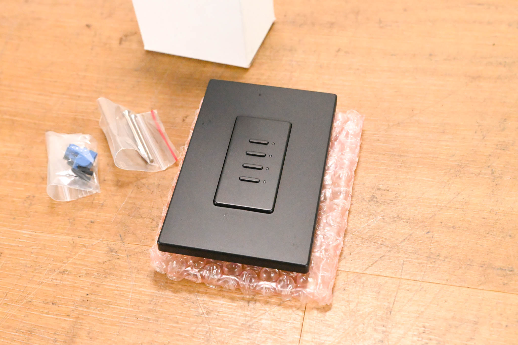 Interactive Technologies ST-UD4-CB-RGB 2-Wire 4-Button Network Station
