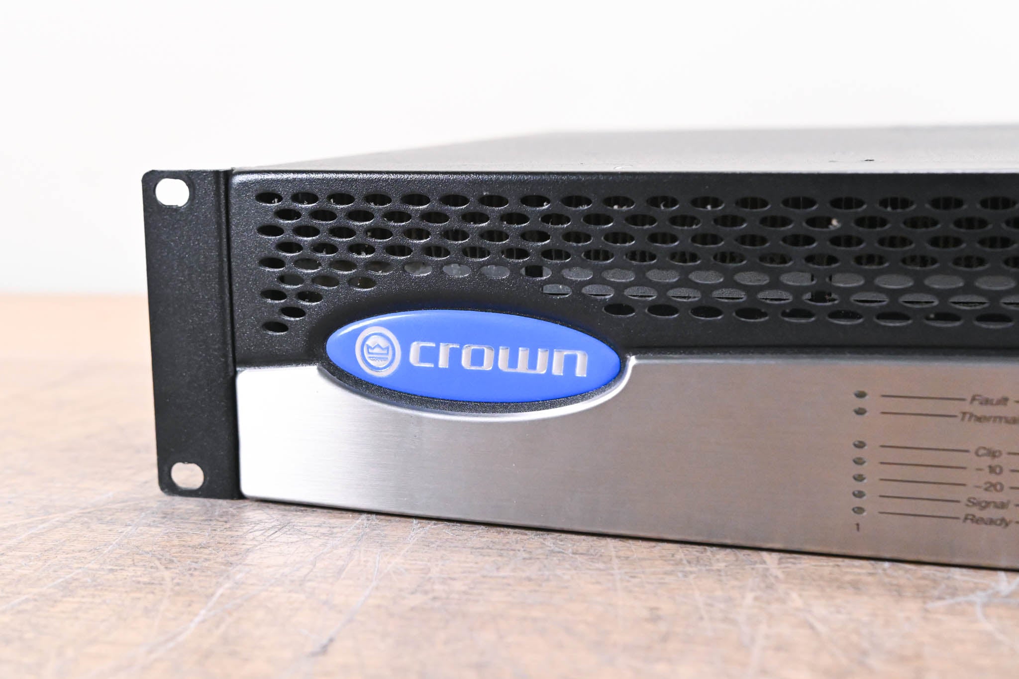 Crown CTs 3000 2-Channel Power Amplifier