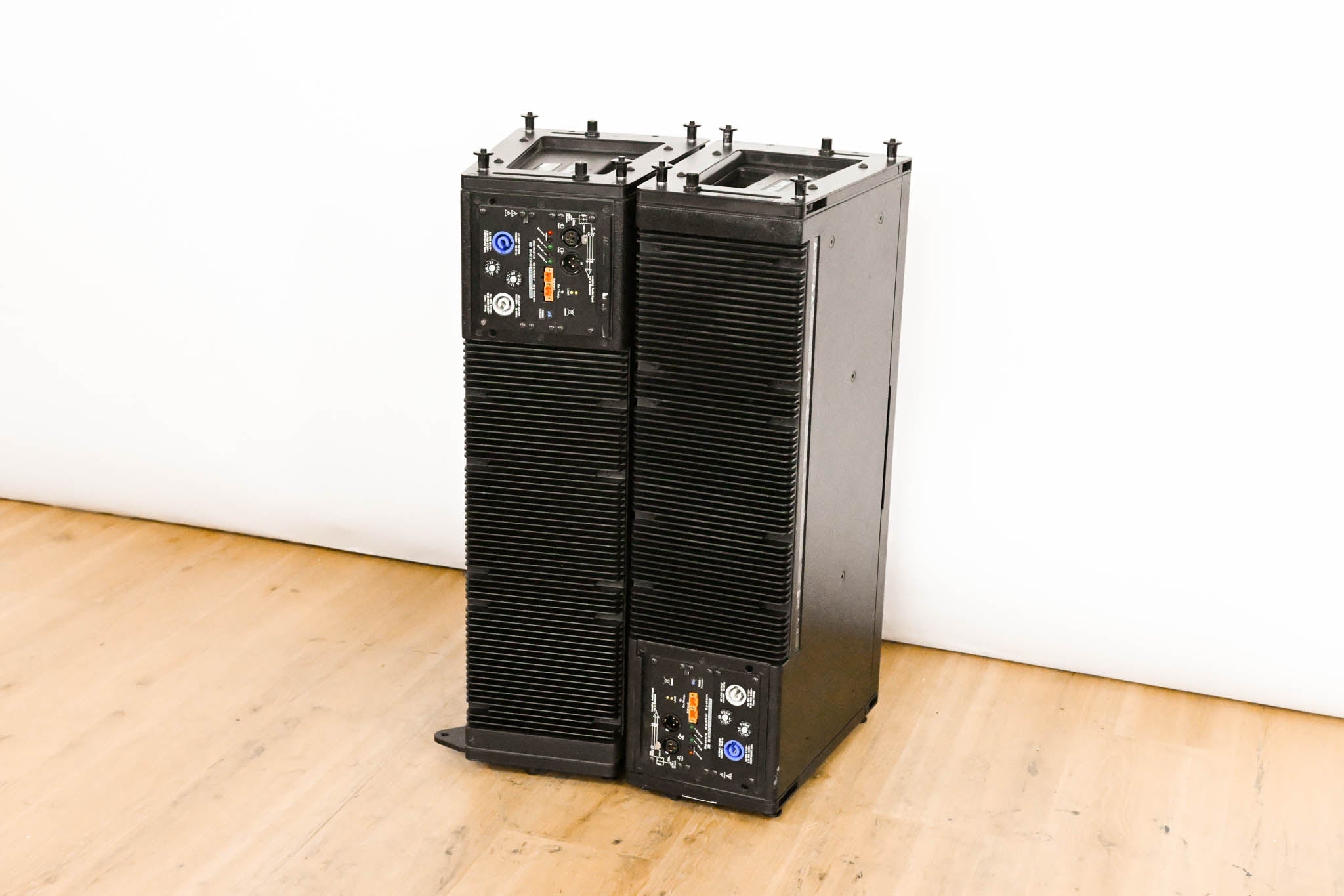 Meyer Sound M'elodie High-Power Curvilinear Array Loudspeaker (PAIR)