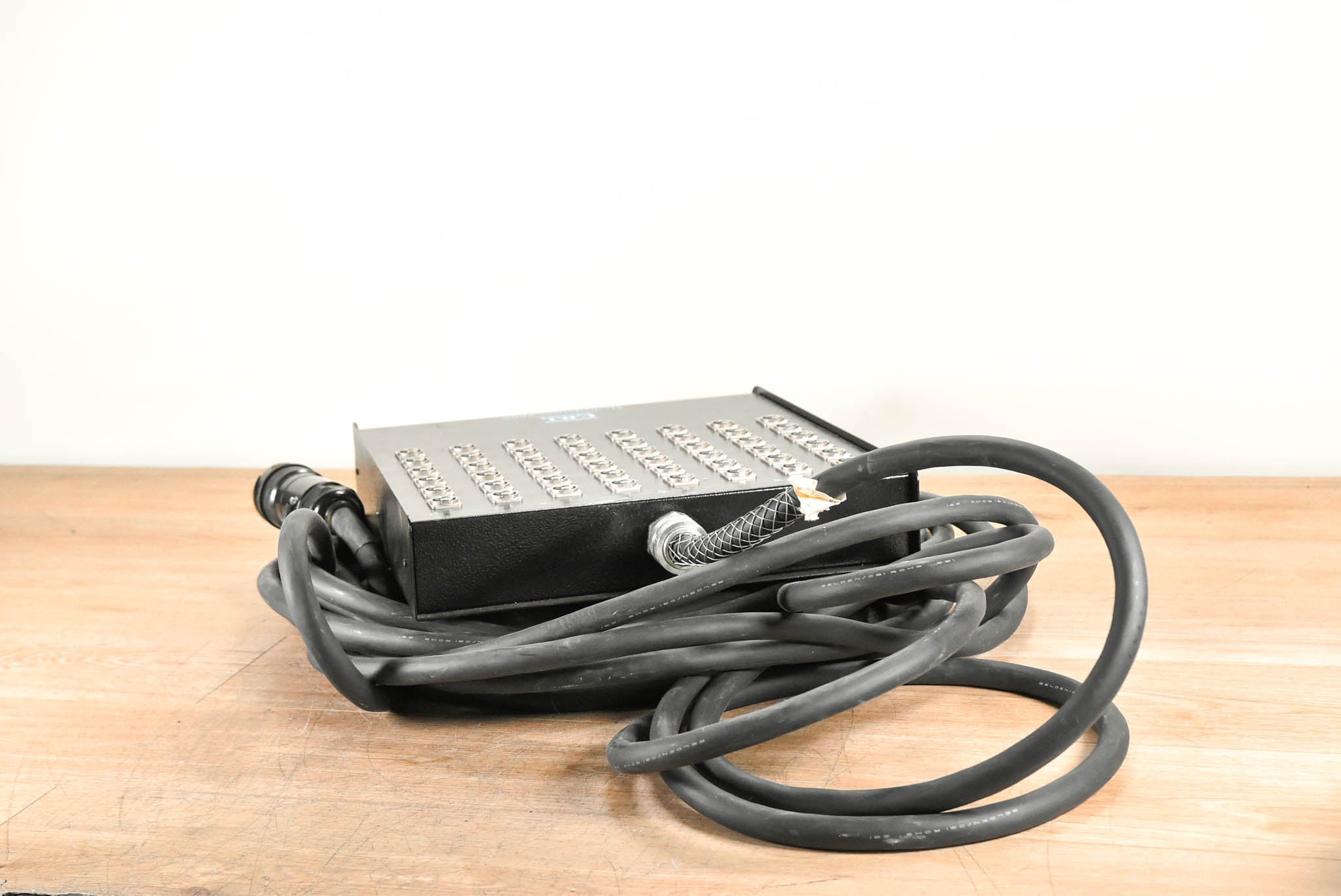 CBI StarPerformer 2000 48-Channel Box to Ten47 150-pin Connector Snake