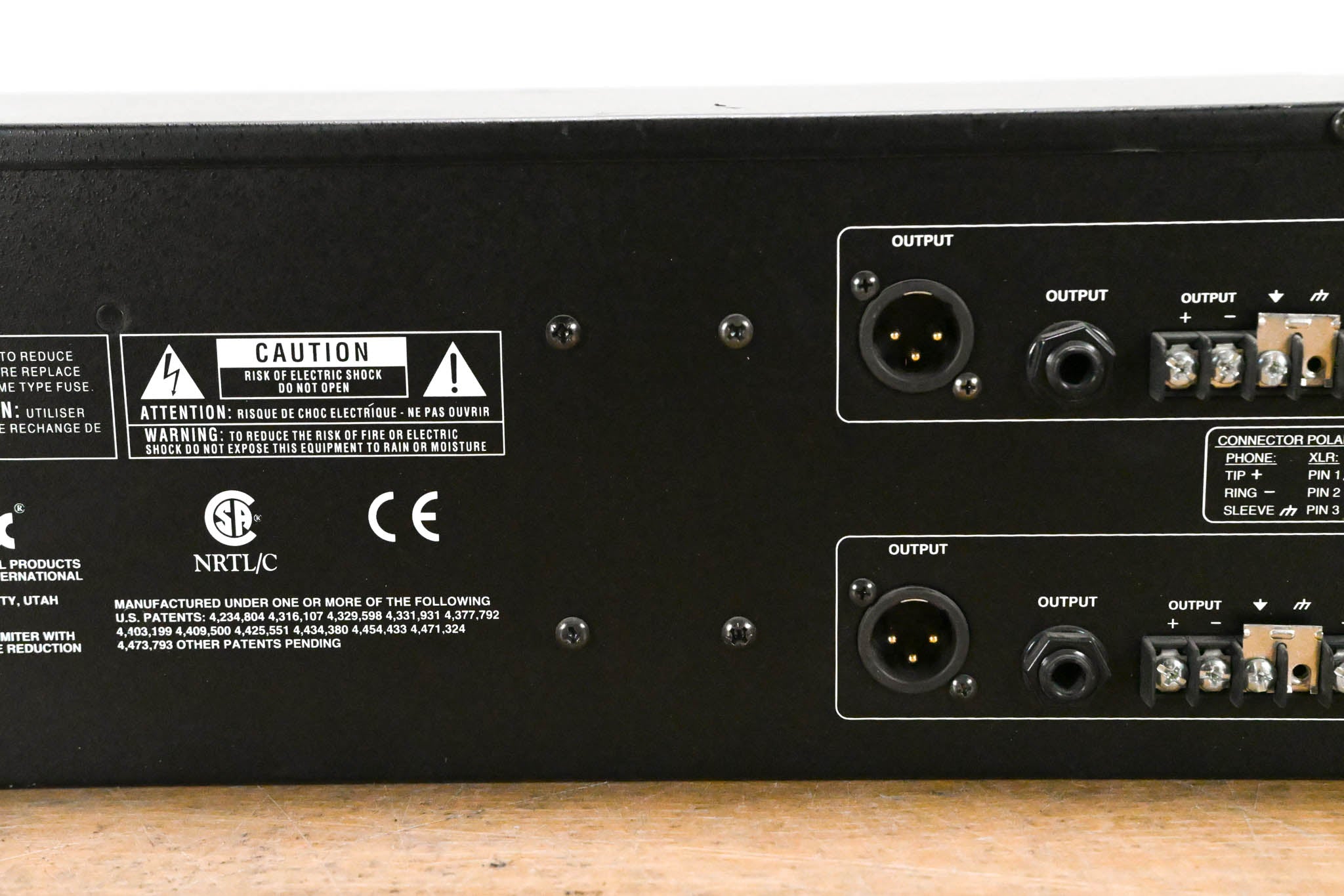 dbx 2231 Dual-Channel 31-Band Graphic Equalizer/Limiter