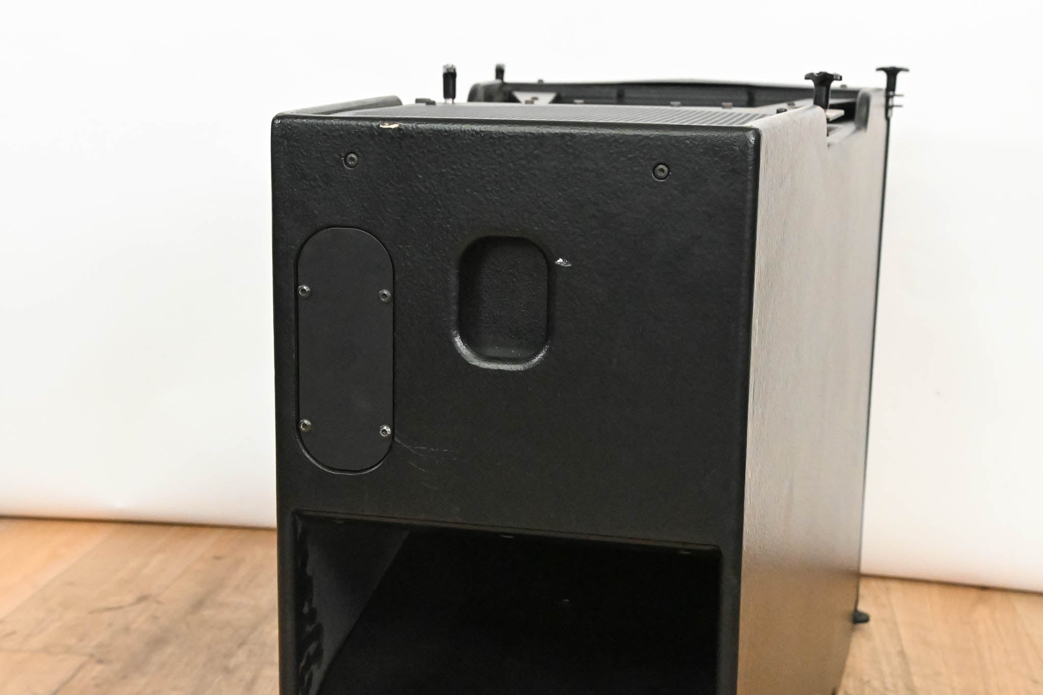 NEXO GEO SUB Cardioid Bass and Sub-Bass Module