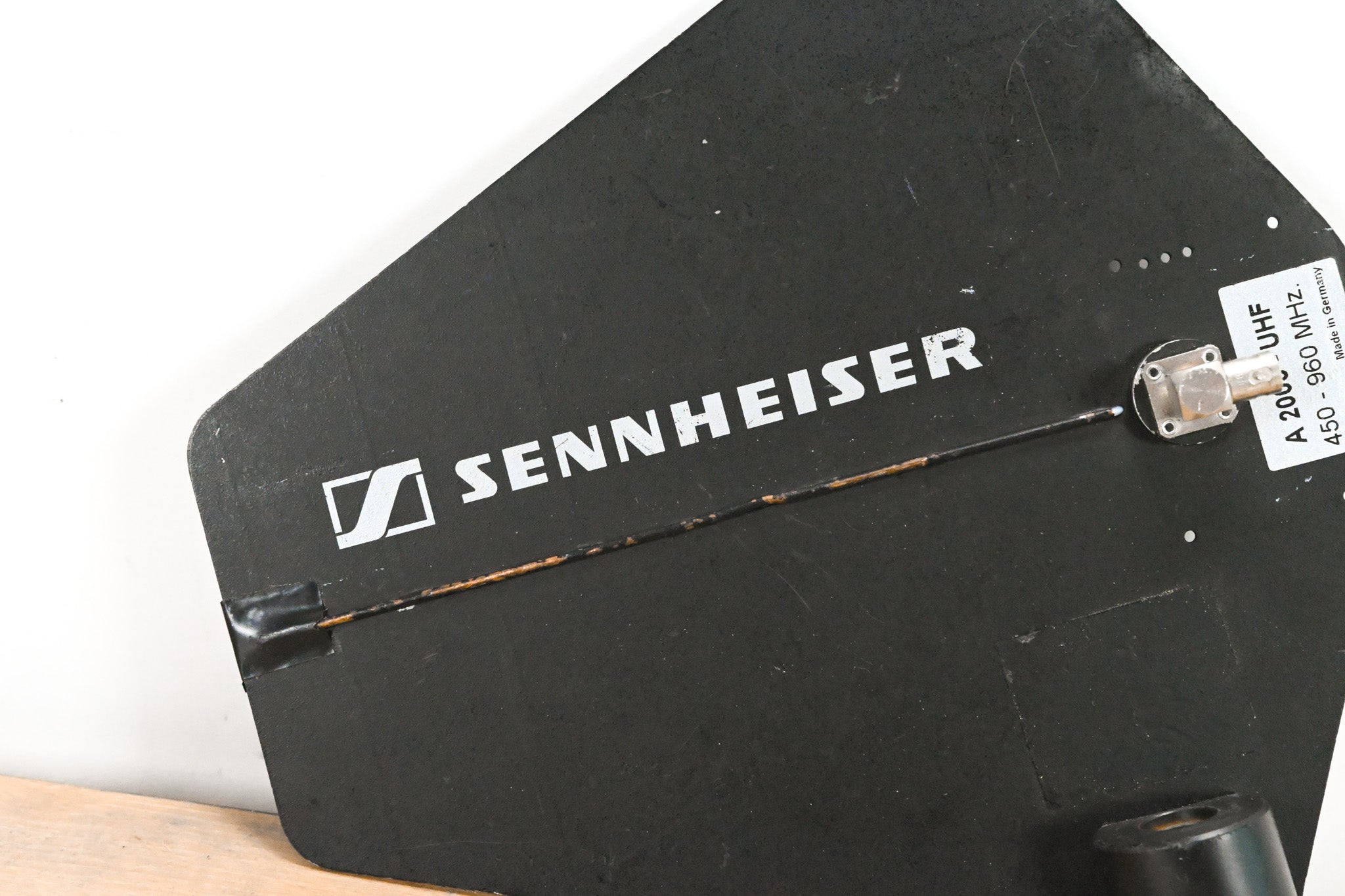 Sennheiser A-2003-UHF Passive Directional Antenna - 450-960 MHz