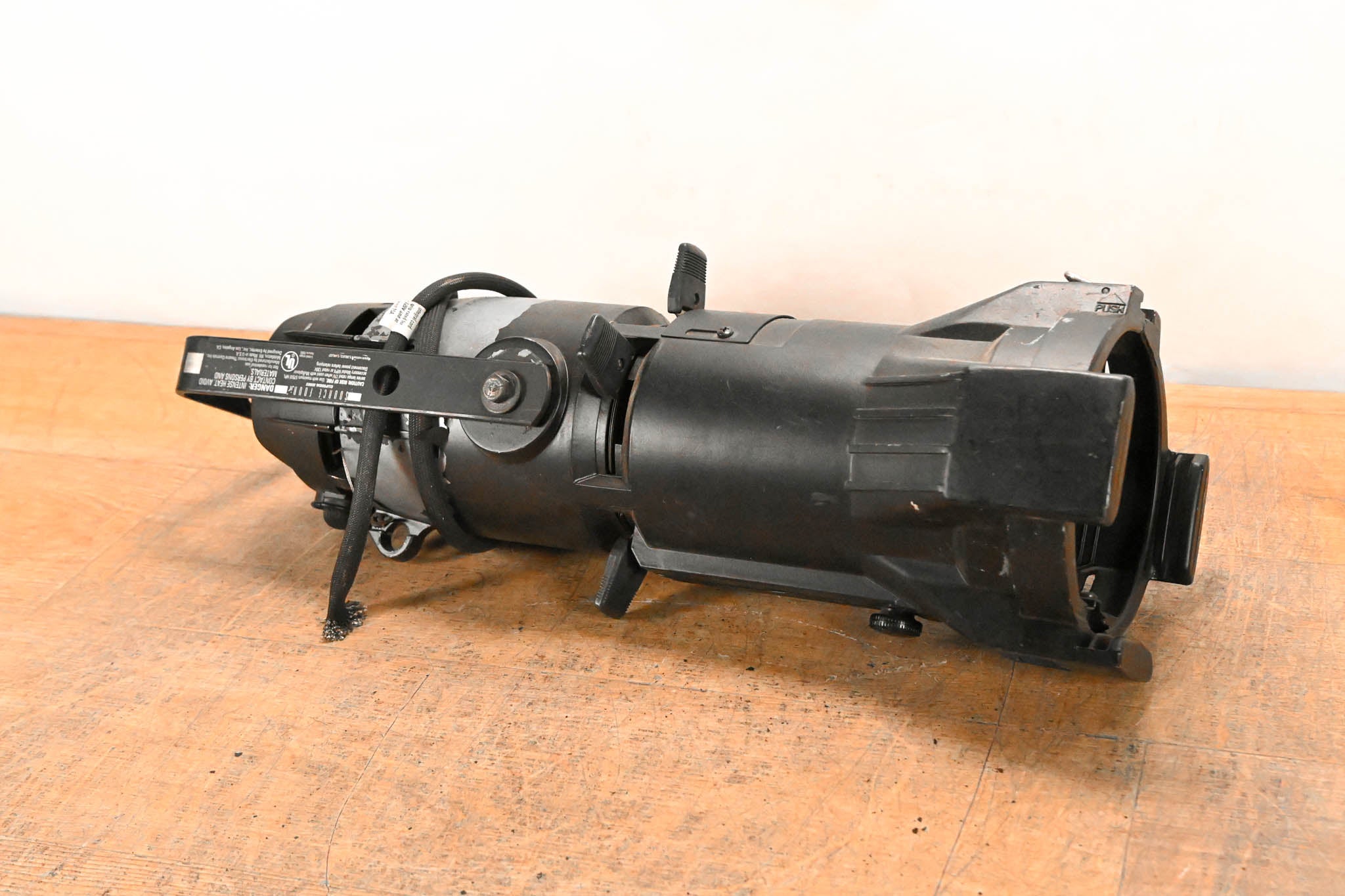 ETC Source Four Jr 26 Degree 575 Ellipsoidal Light