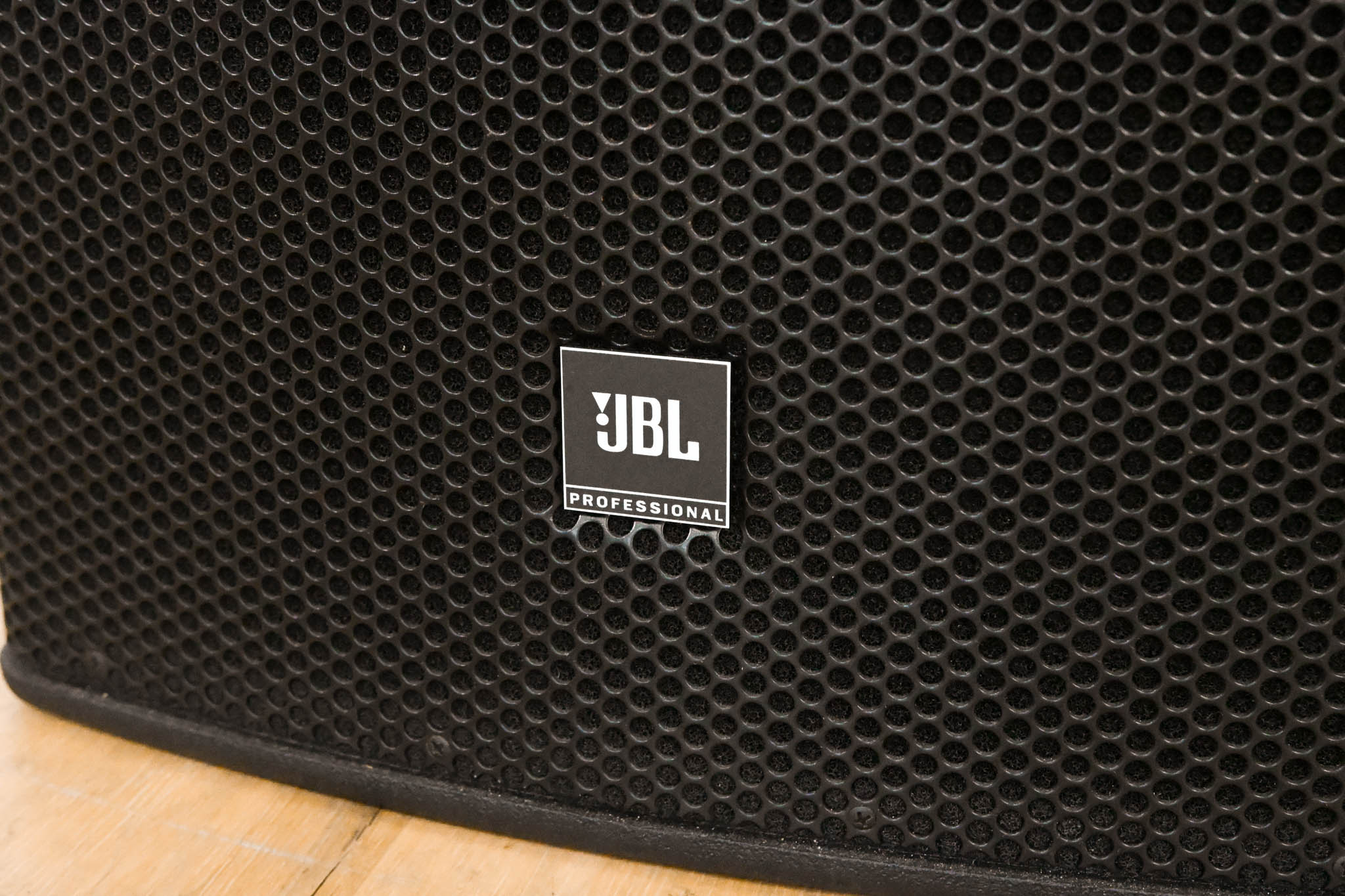 JBL ASB6115 Compact 15" High-Power Subwoofer