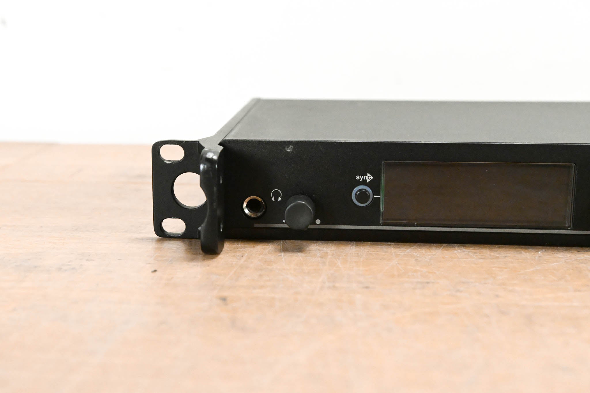 Sennheiser EM 2050 Dual-Channel Wireless Receiver Aw Range: 516-558 MHz