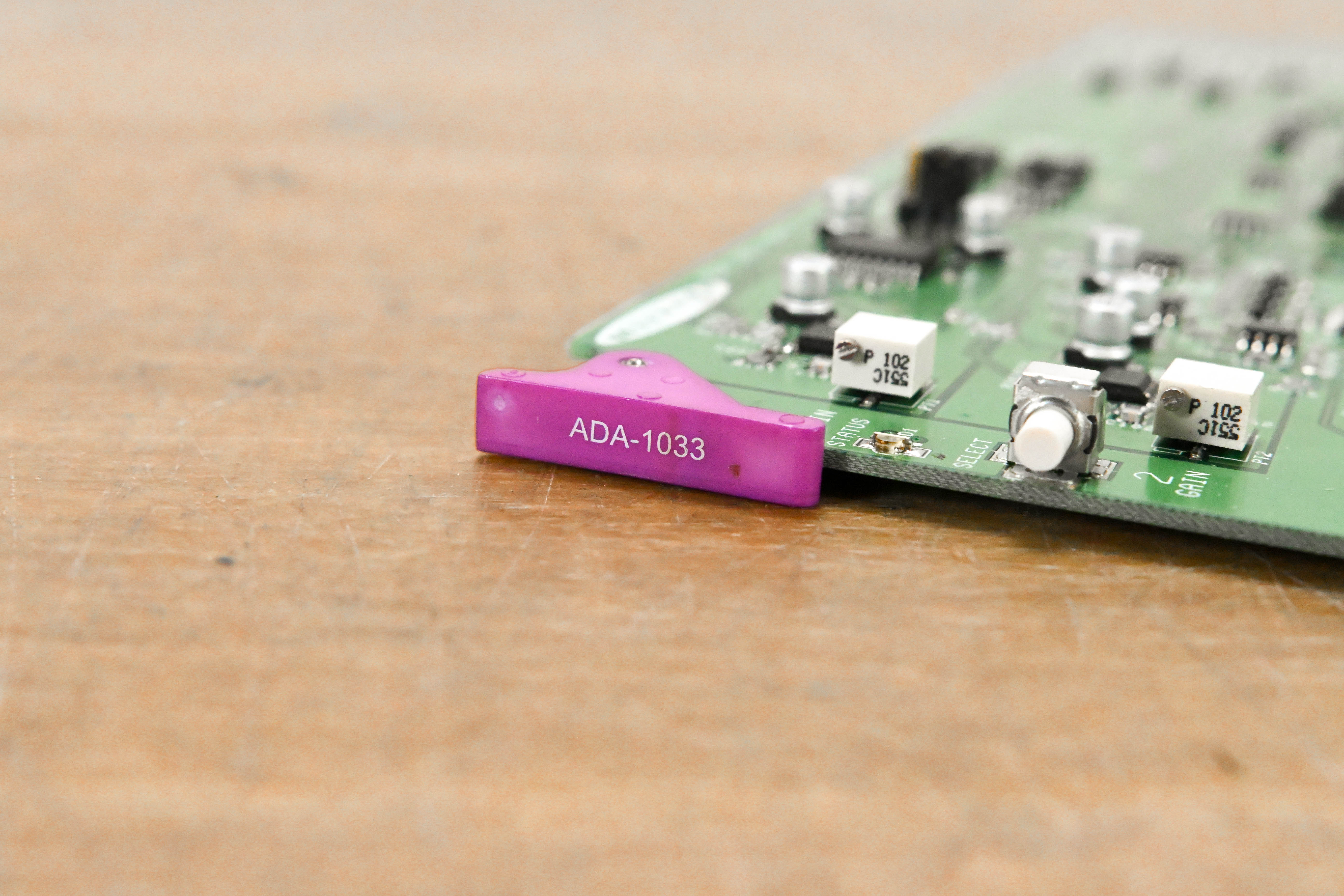 Miranda ADA-1033 Analog Audio Distribution Amplifier with Remote Gain