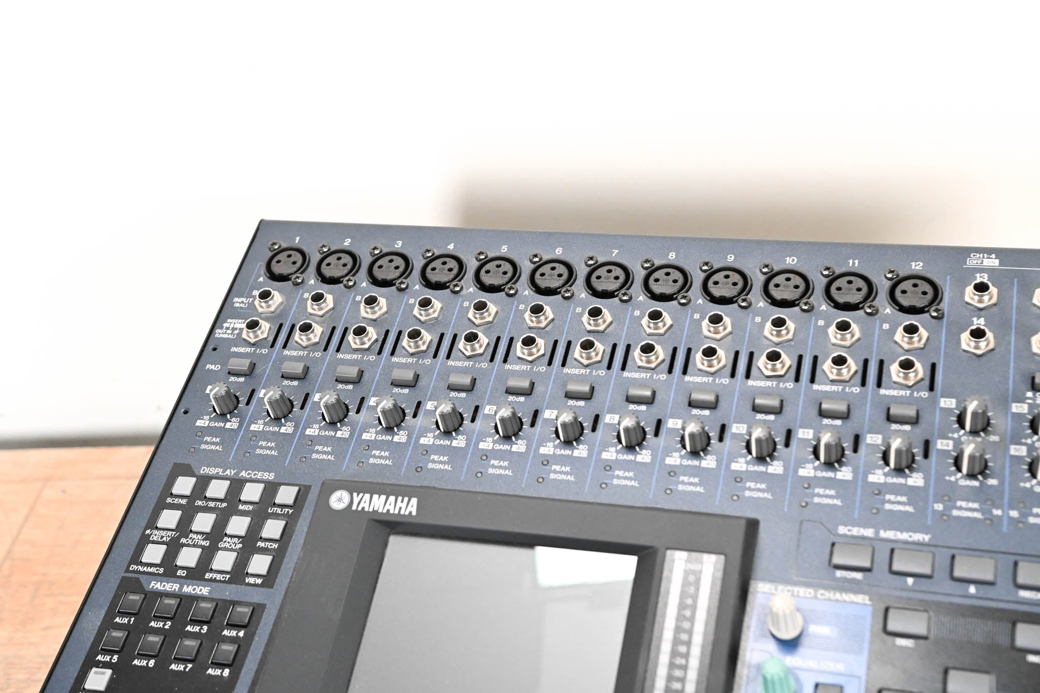 Yamaha 01V96 24-Bit/96k Digital Recording Mixer