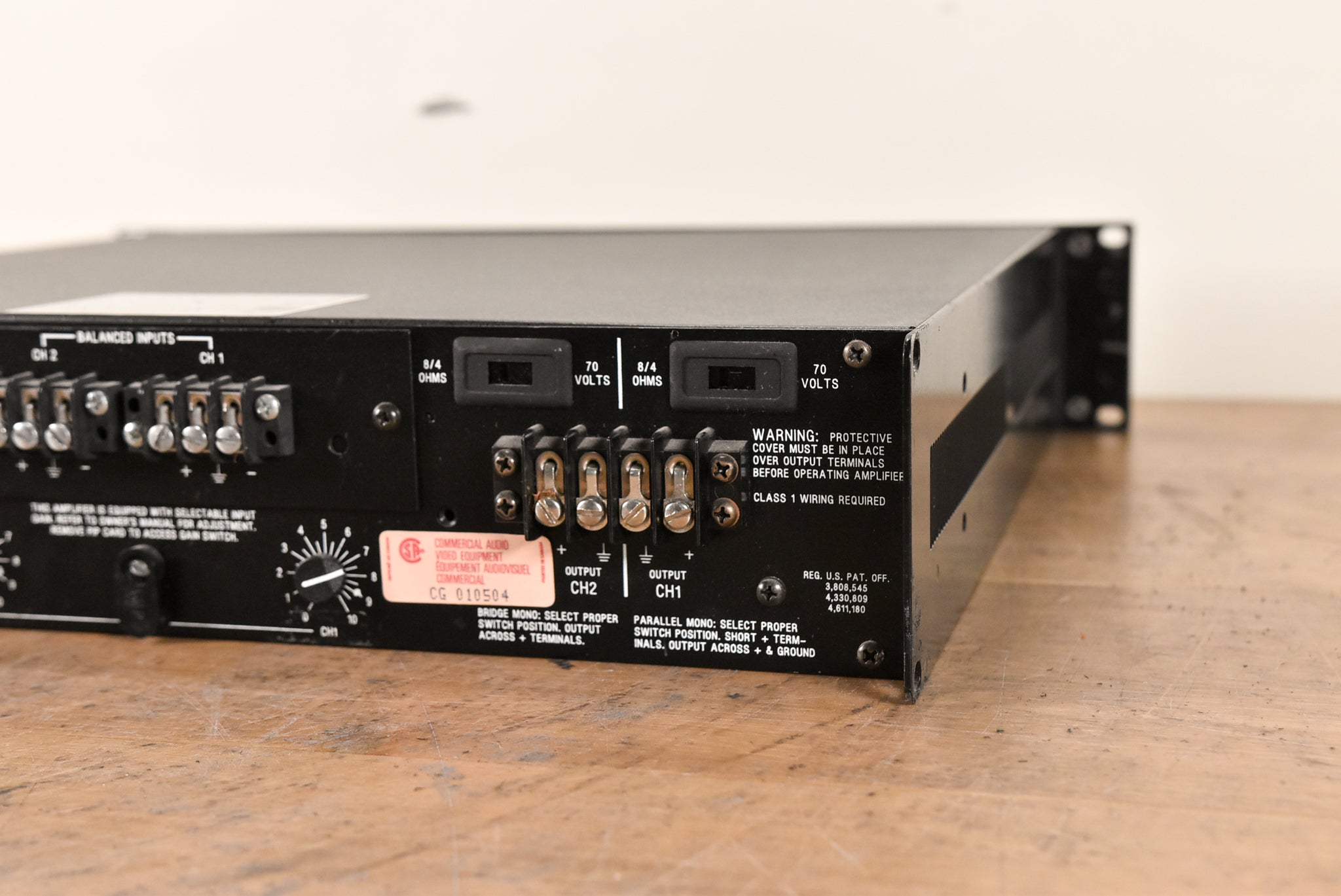 Crown Com-Tech 400 Two-Channel Power Amplifier CG00XGT Crown Com-Tech 400 Two-Channel Power Amplifier CG00XGT