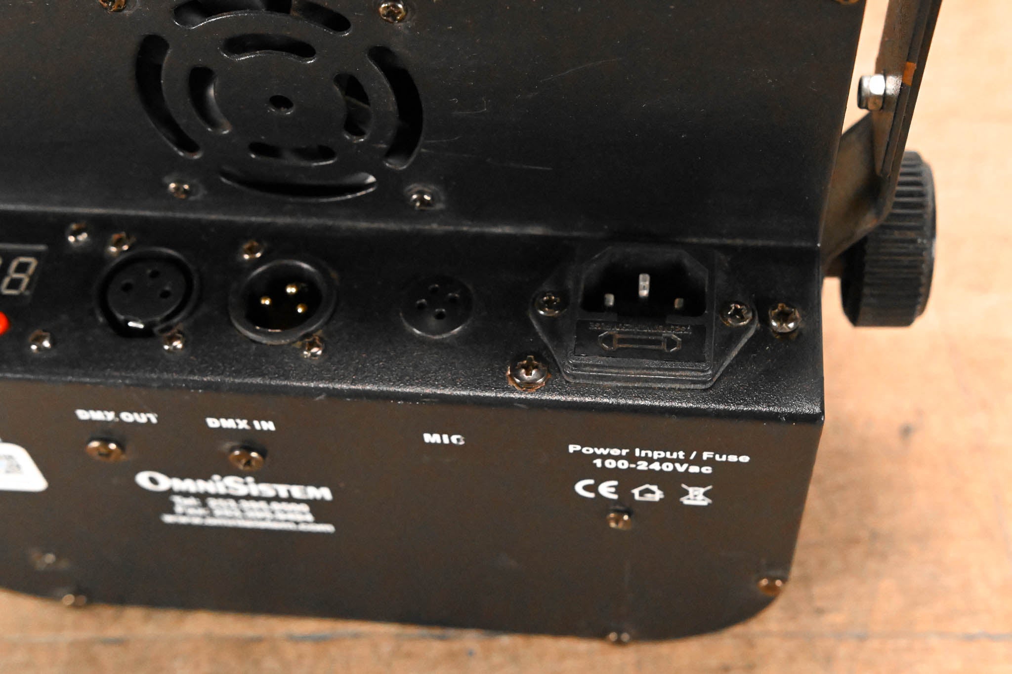 OmniSistem Thin Par Plus RGBW 6 x 10W RGBA Par Can Light