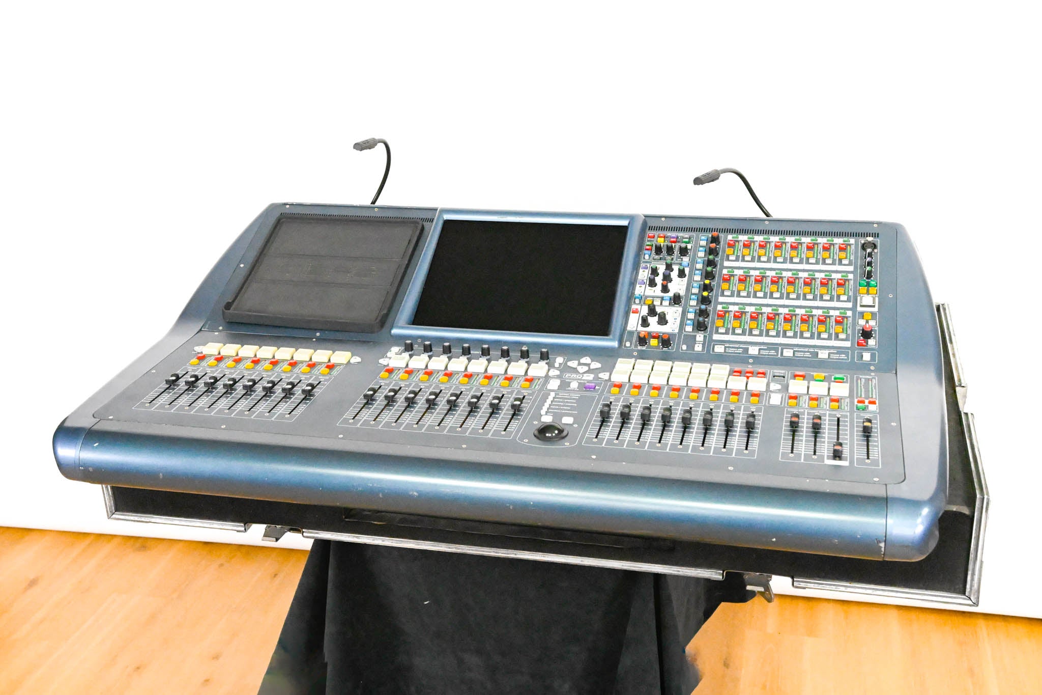 Midas PRO2 Live Digital Audio Mixing Console with Flight Case