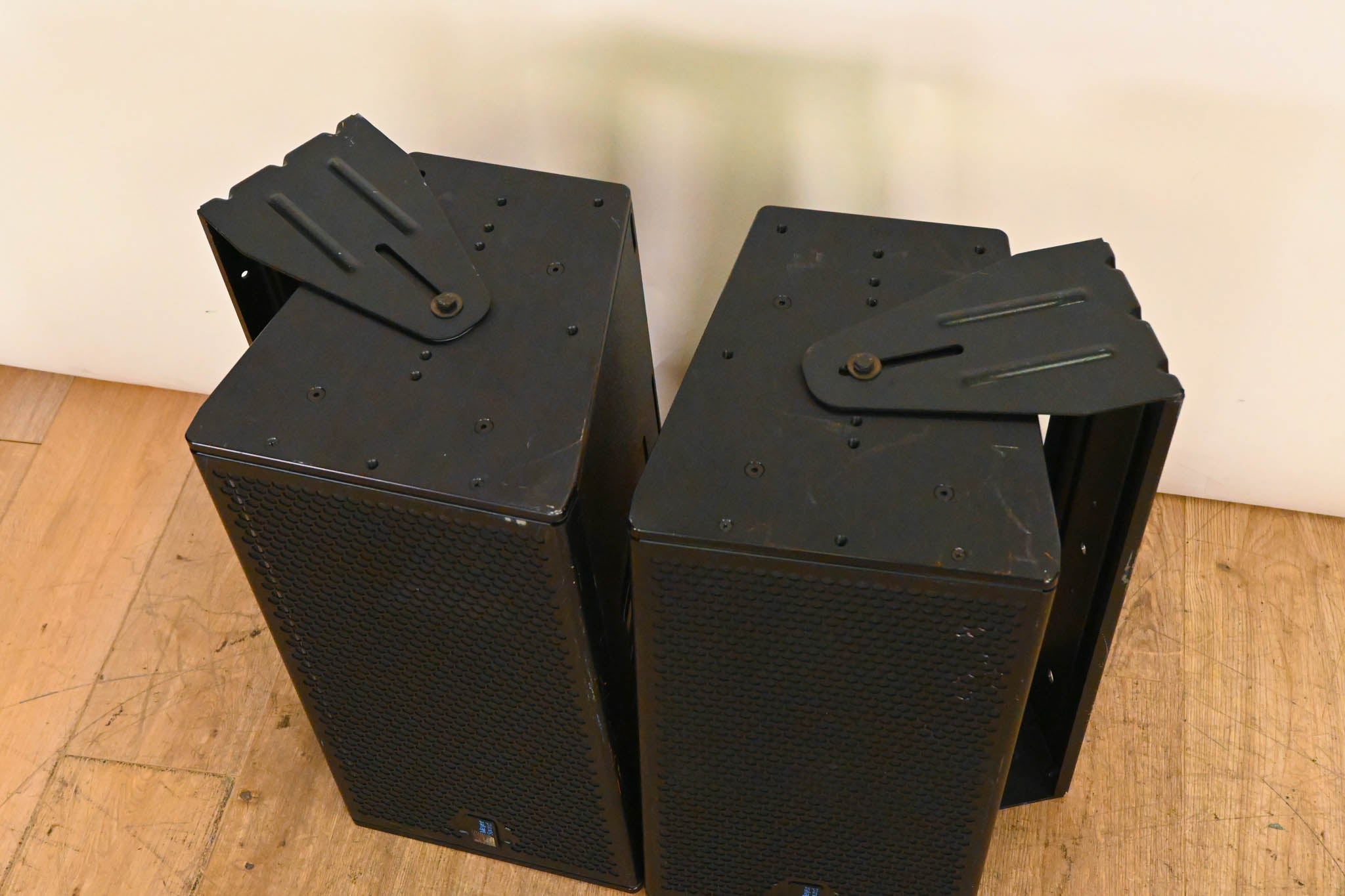 Meyer Sound UPJ-1P Compact VariO Loudspeaker (PAIR)