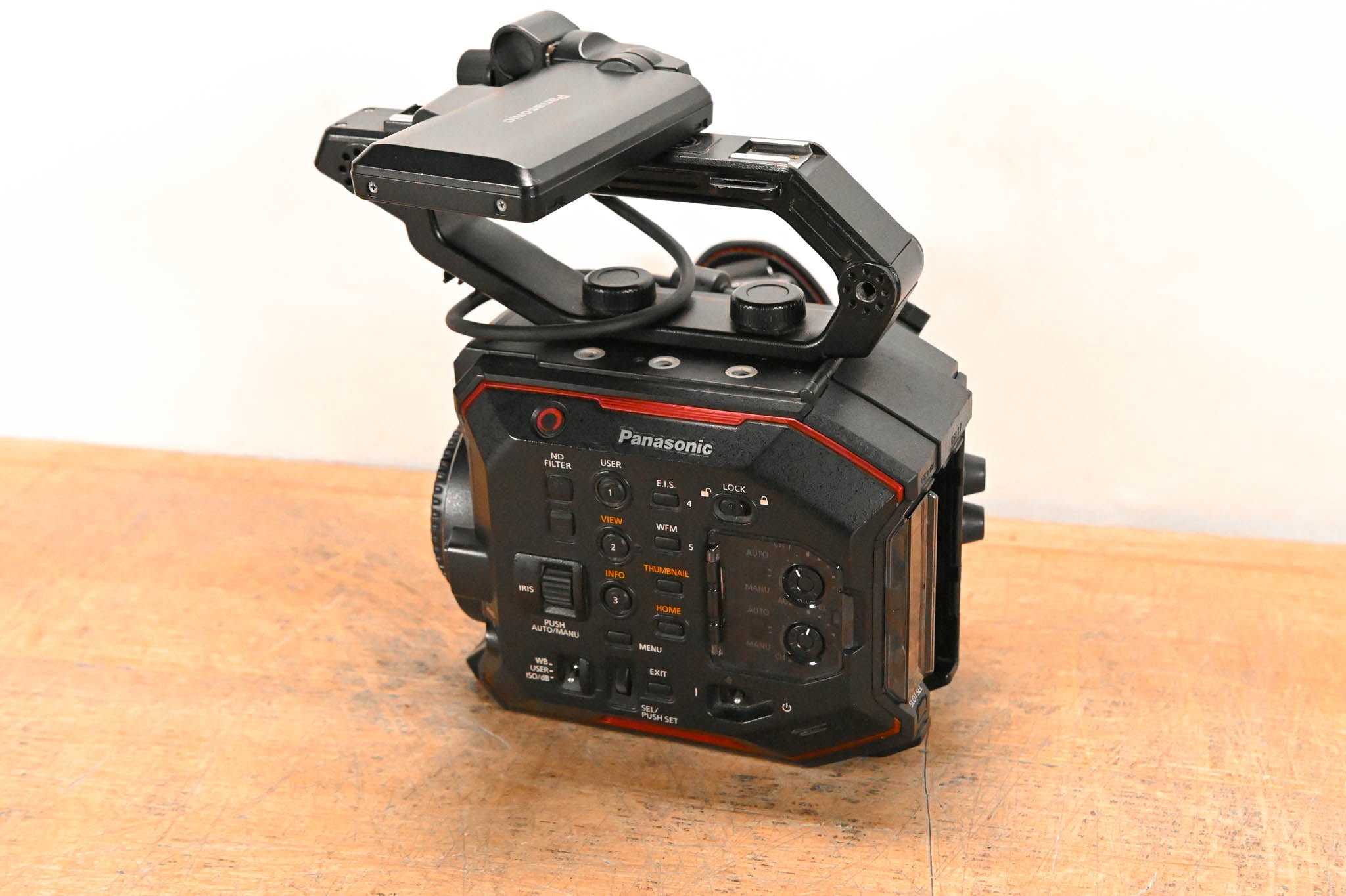 Panasonic AU-EVA1 Compact 5.7K Super 35mm Cinema Camera
