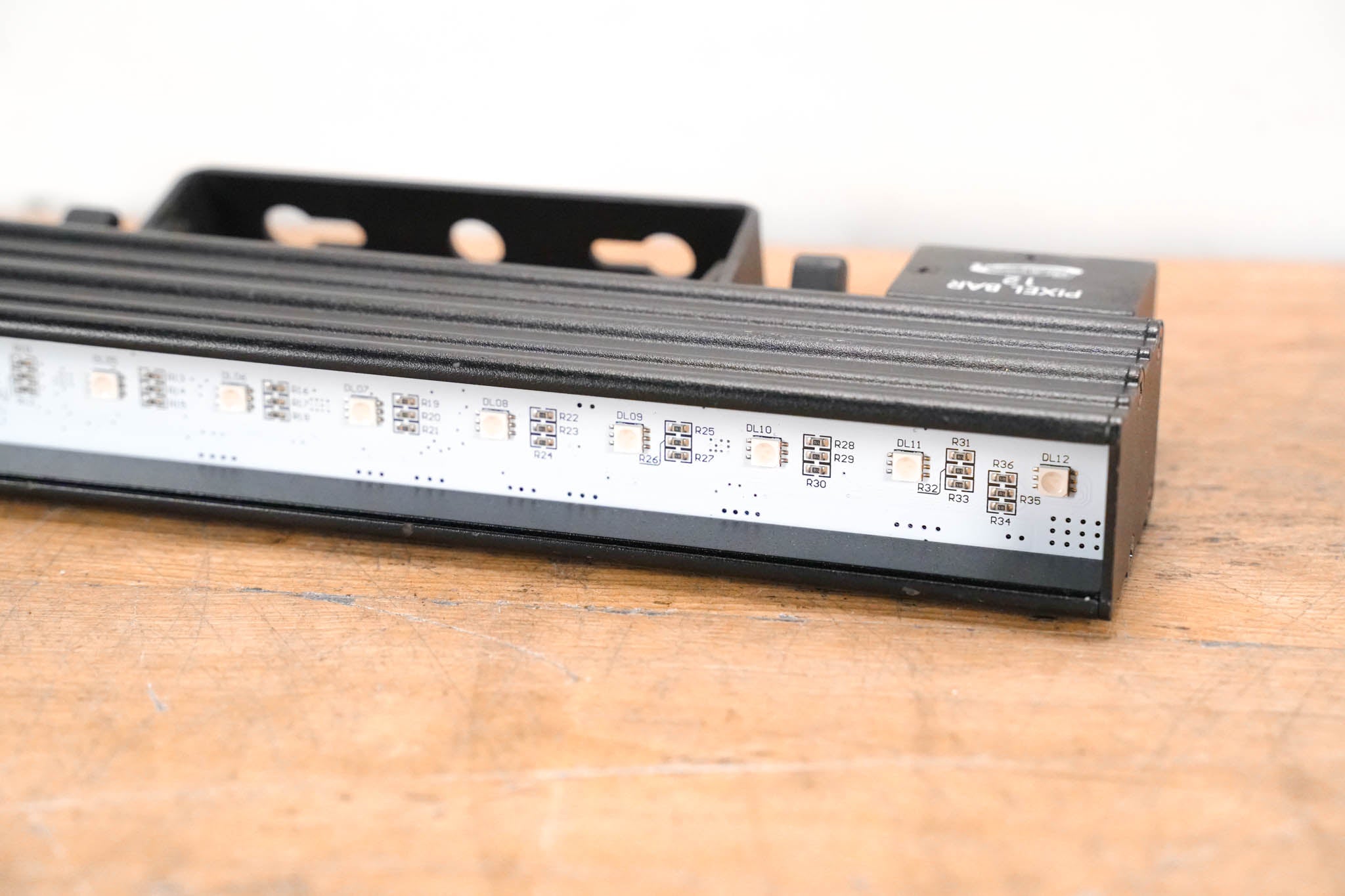 Elation Pixel Bar 12 LED Fixture (12 LEDs)