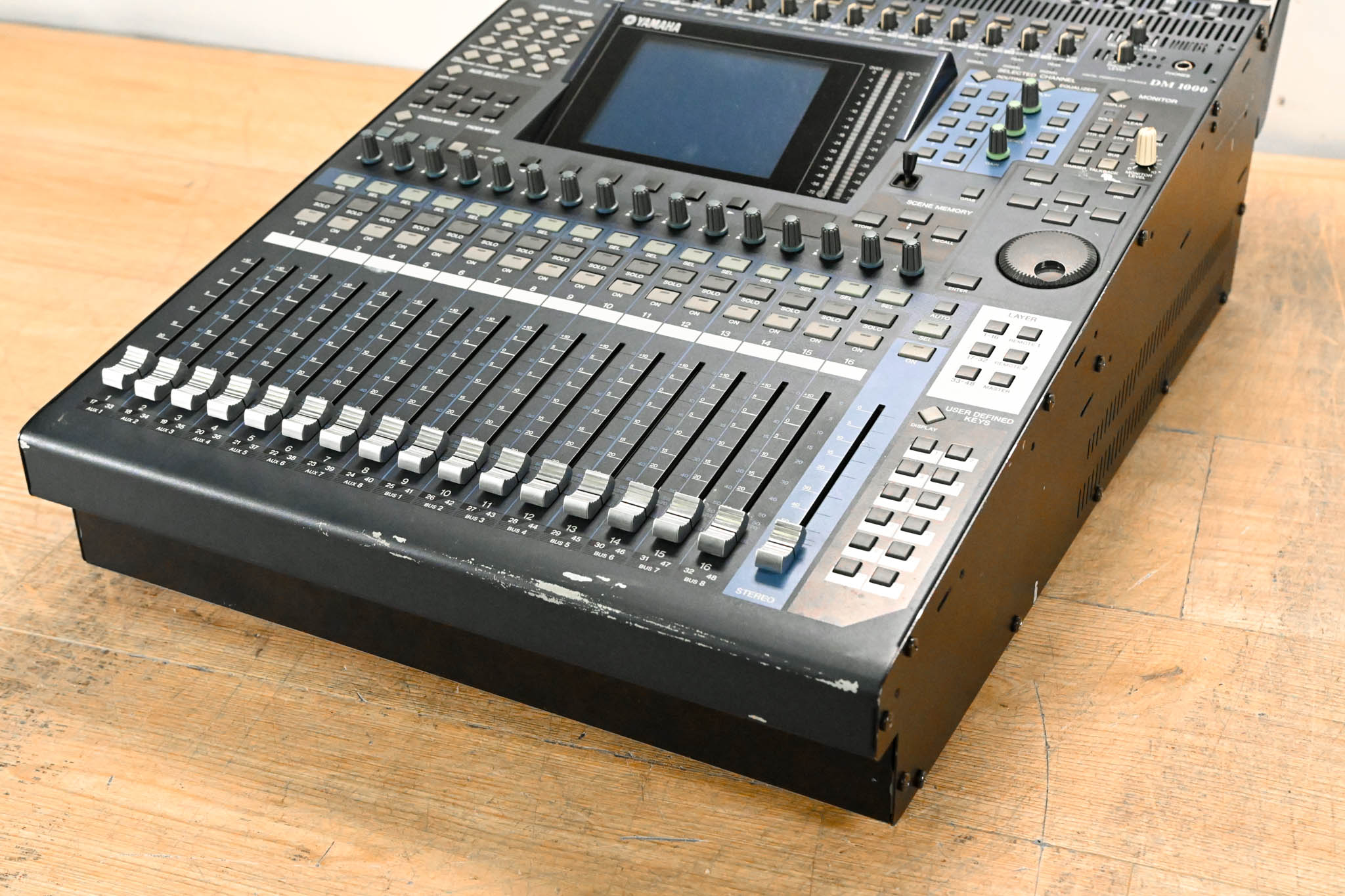Yamaha DM1000 48-Channel Digital Audio Mixing Console